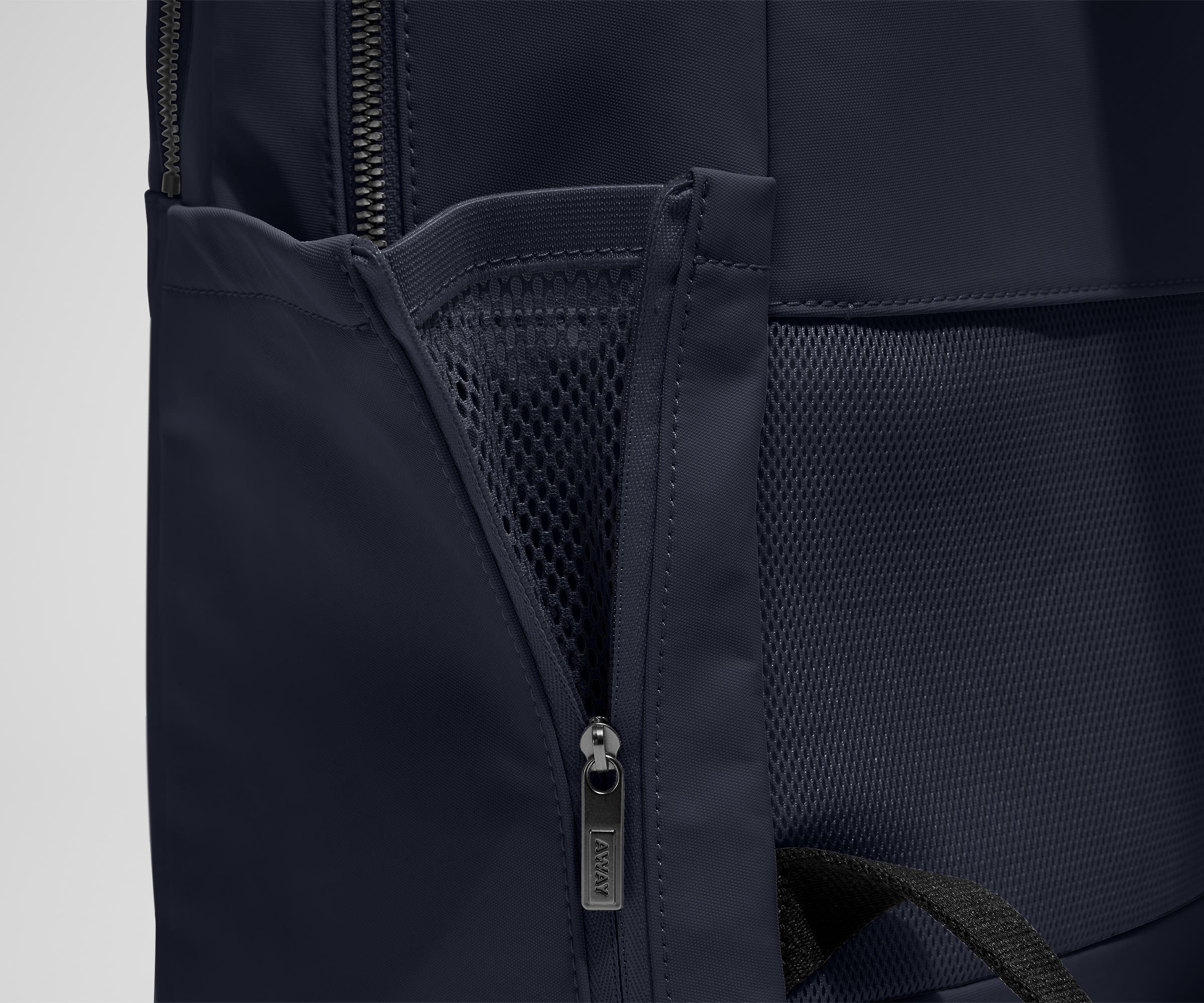 away-commuter-sac-dos-navy-blue-16-pouces image 7