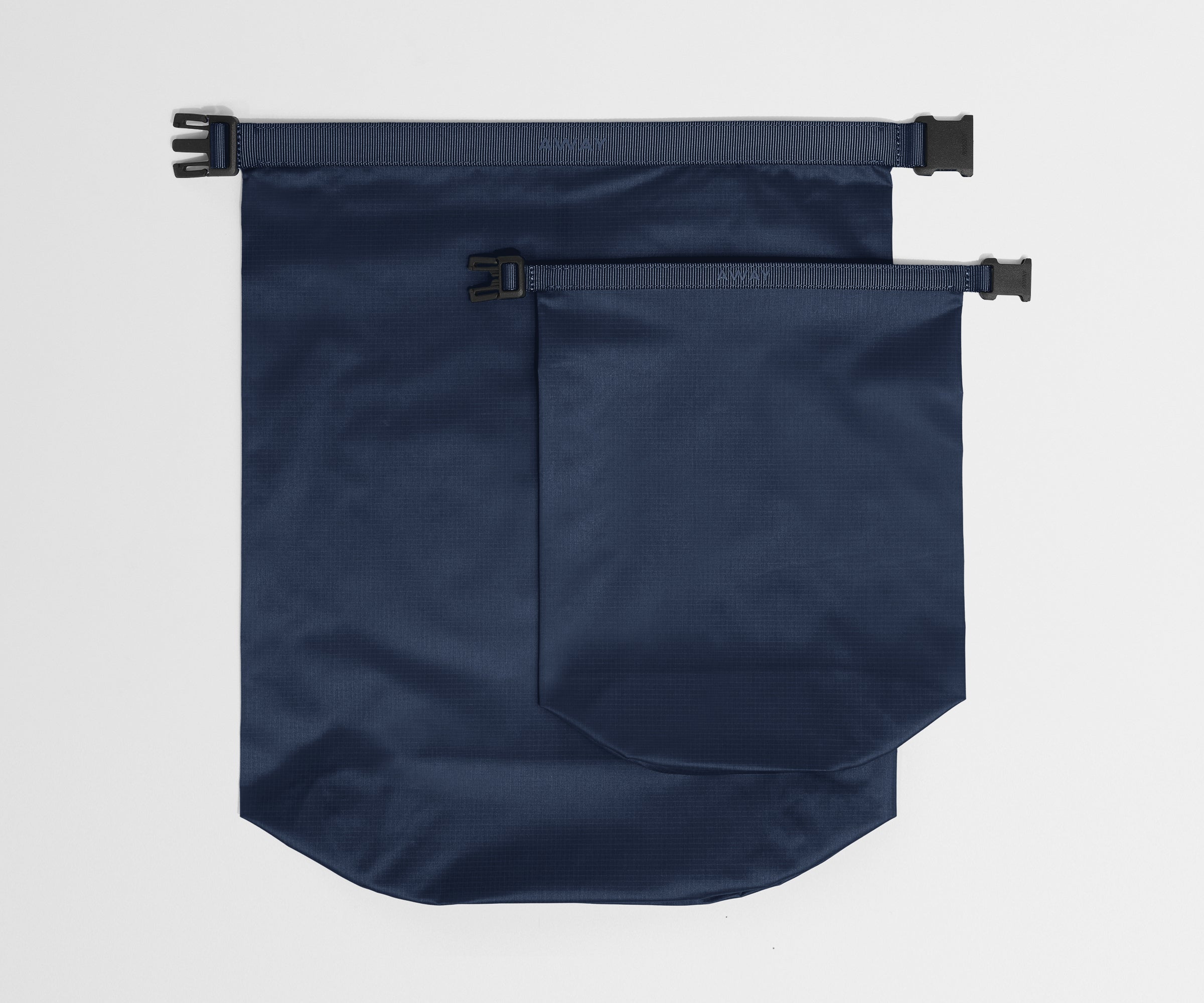 away-dry-bag-duo-pochettes-tanches-navy-blue-lot-2 image 4