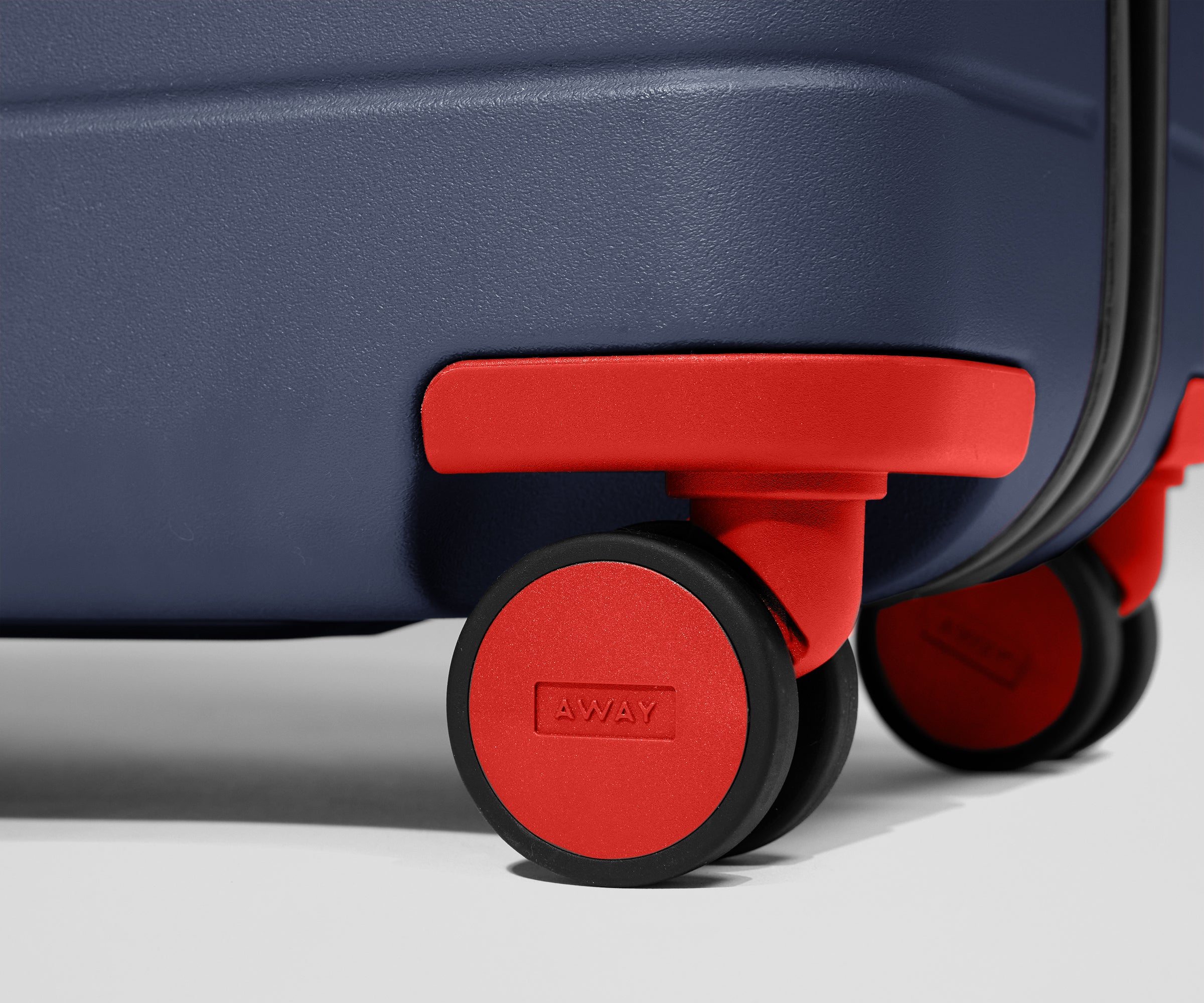 away-custom-carry-on-wheel-set-roulettes-valise-cherry-red-360 image 2