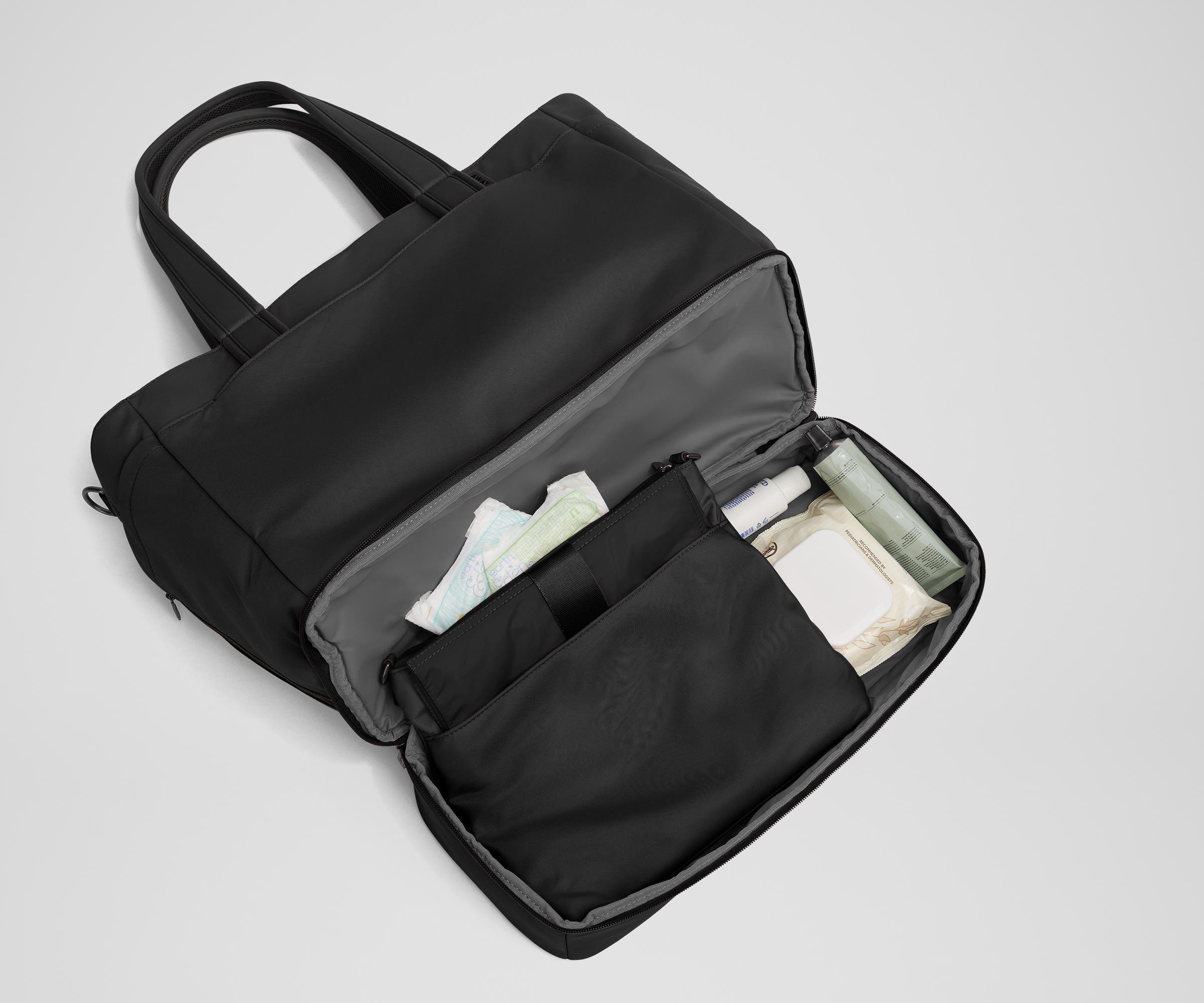 away-double-diaper-tote-sac-langer-jet-black-b-b image 6