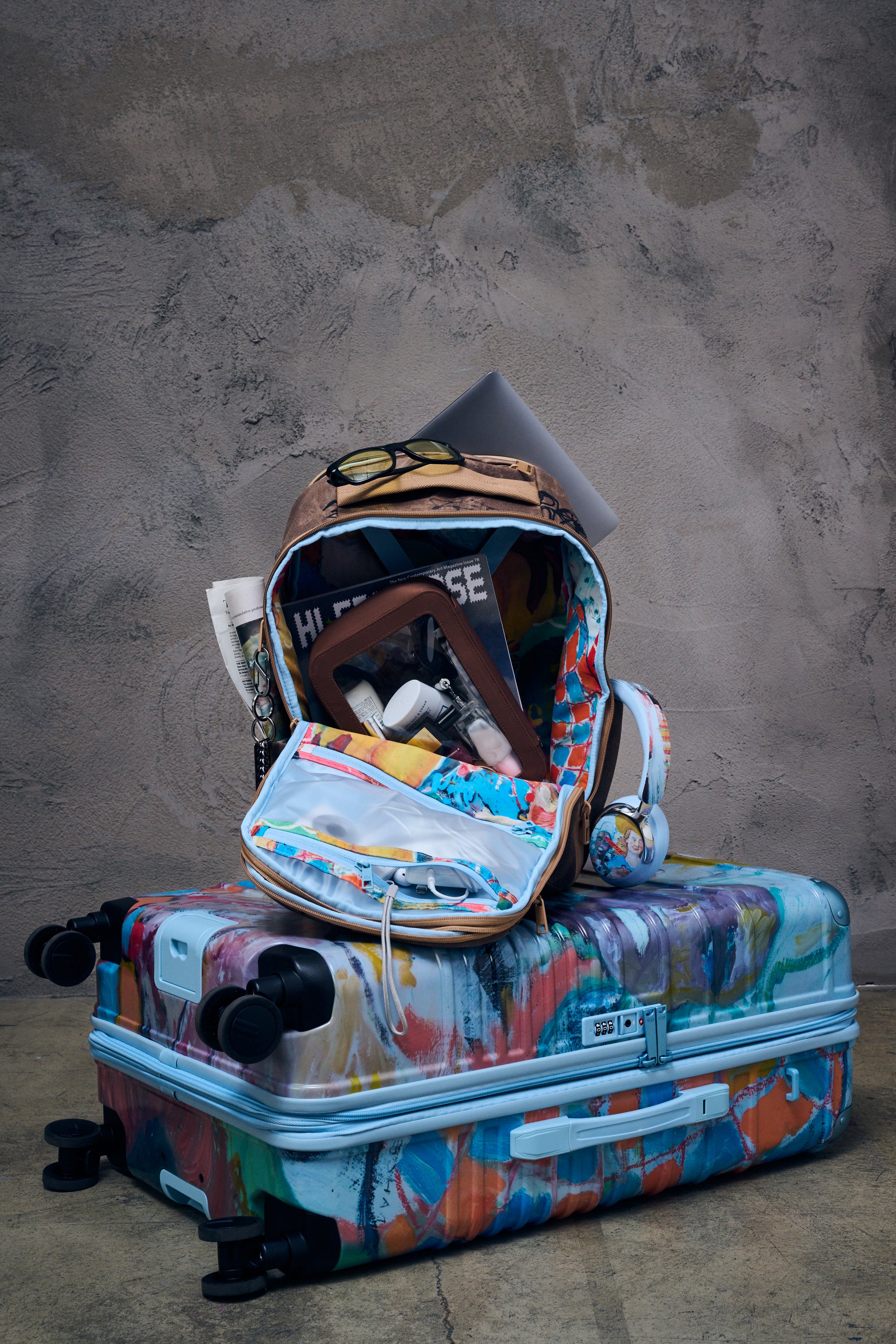beis-x-kidsuper-pro-travel-sac-dos-cargo-graffiti-16 image 2