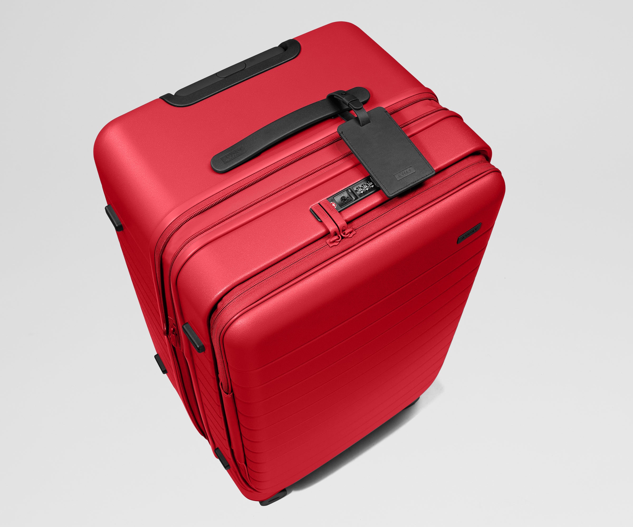 away-topside-medium-trunk-valise-soute-cherry-red-tsa image 7