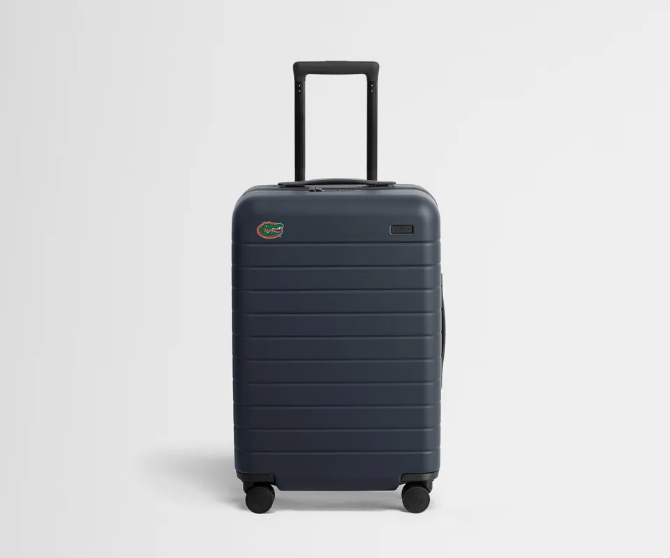 away-collegiate-bigger-carry-on-valise-cabine-universit-s-rigide image 1