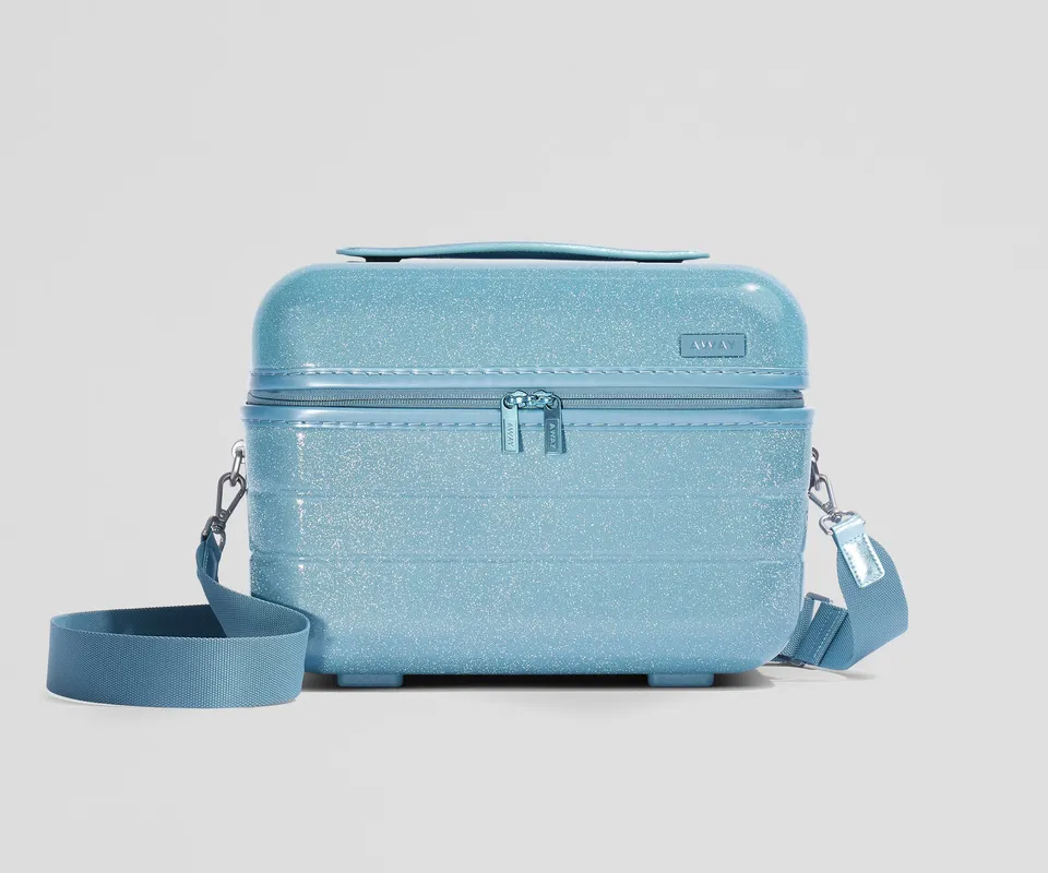 away-the-train-case-vanity-bleu-galaxy image 1