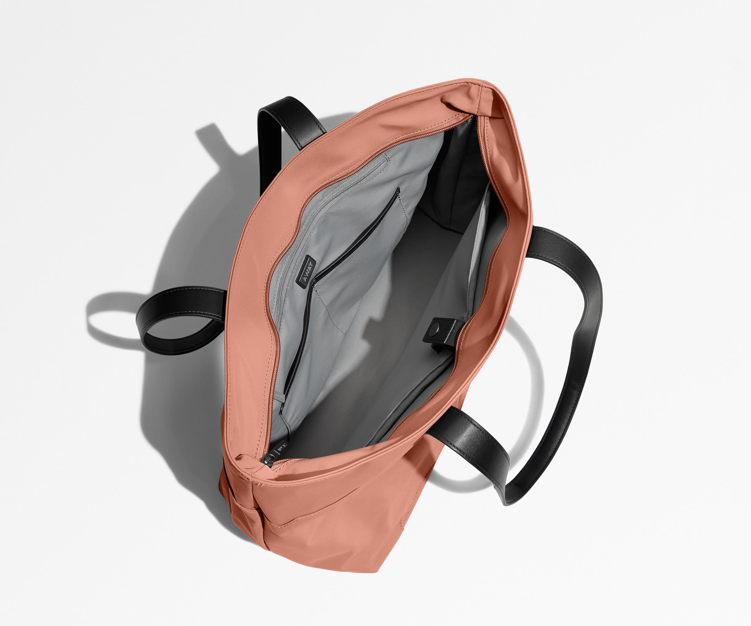 away-everywhere-tote-cabas-rose-ordinateur-16 image 3