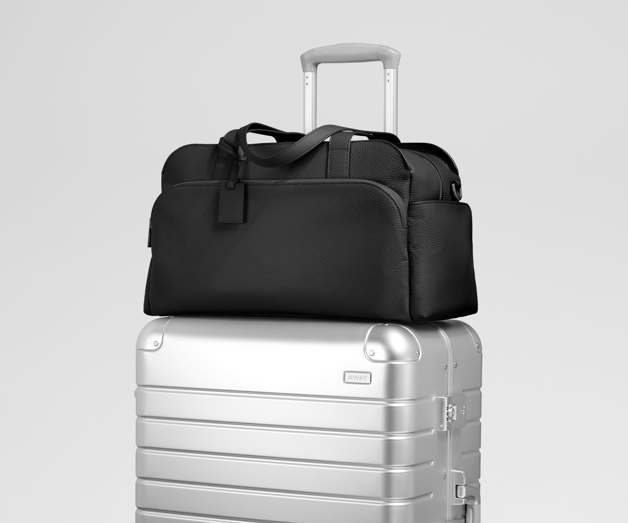 away-leather-duffle-sac-voyage-cuir-noir-jet-black image 7