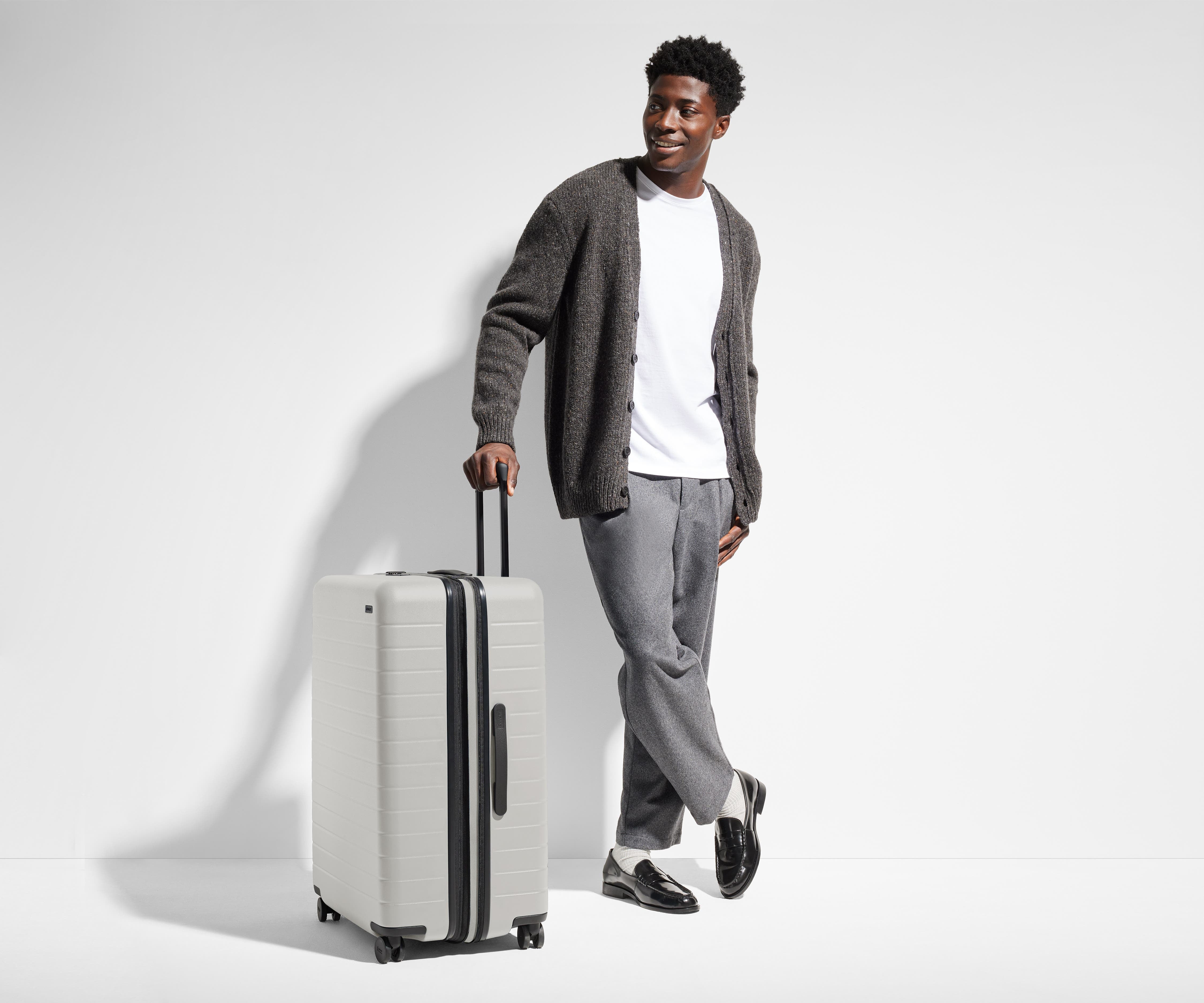 away-large-flex-valise-soute-cloud-gray-extensible-2-semaines image 4