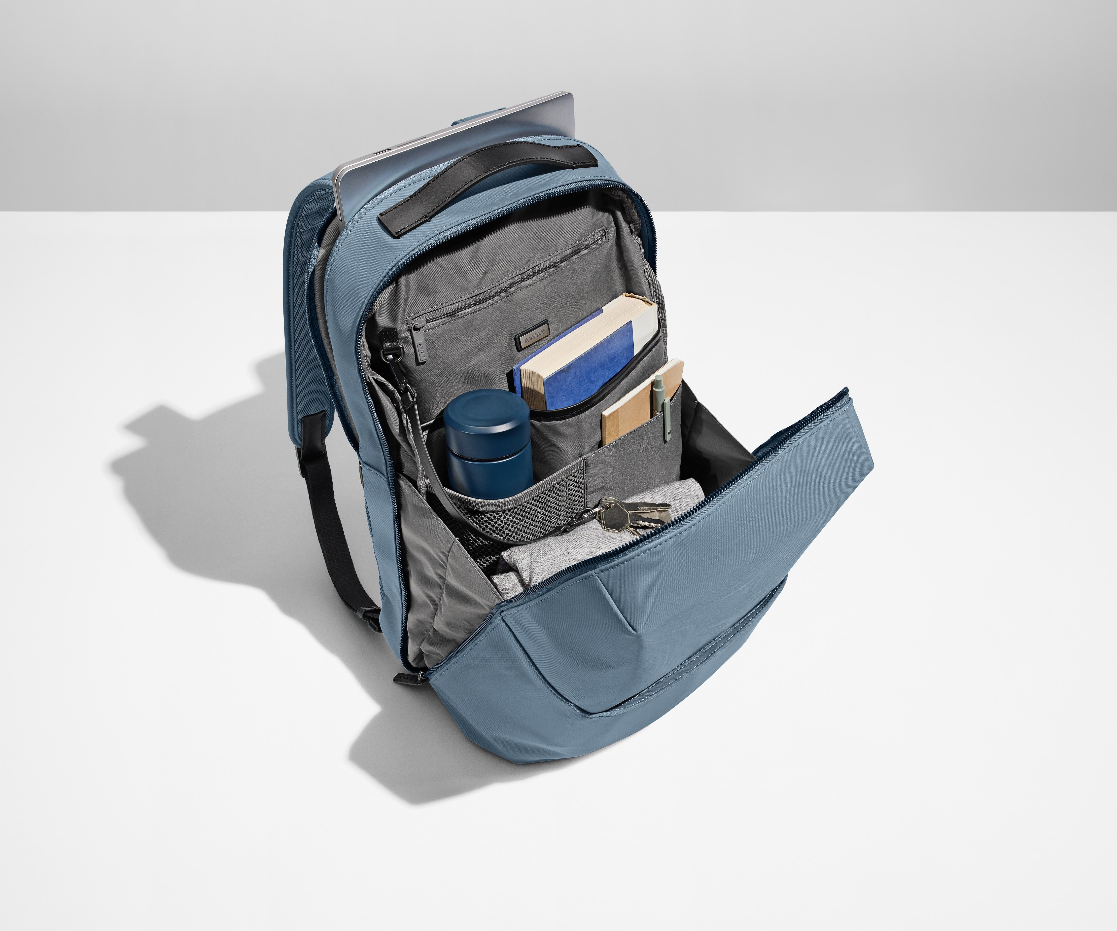 away-everywhere-zip-sac-dos-coast-blue-16 image 3