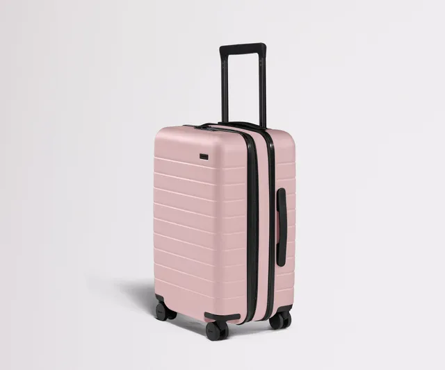 away-carry-on-flex-valise-cabine-blush-pink-extensible image 1