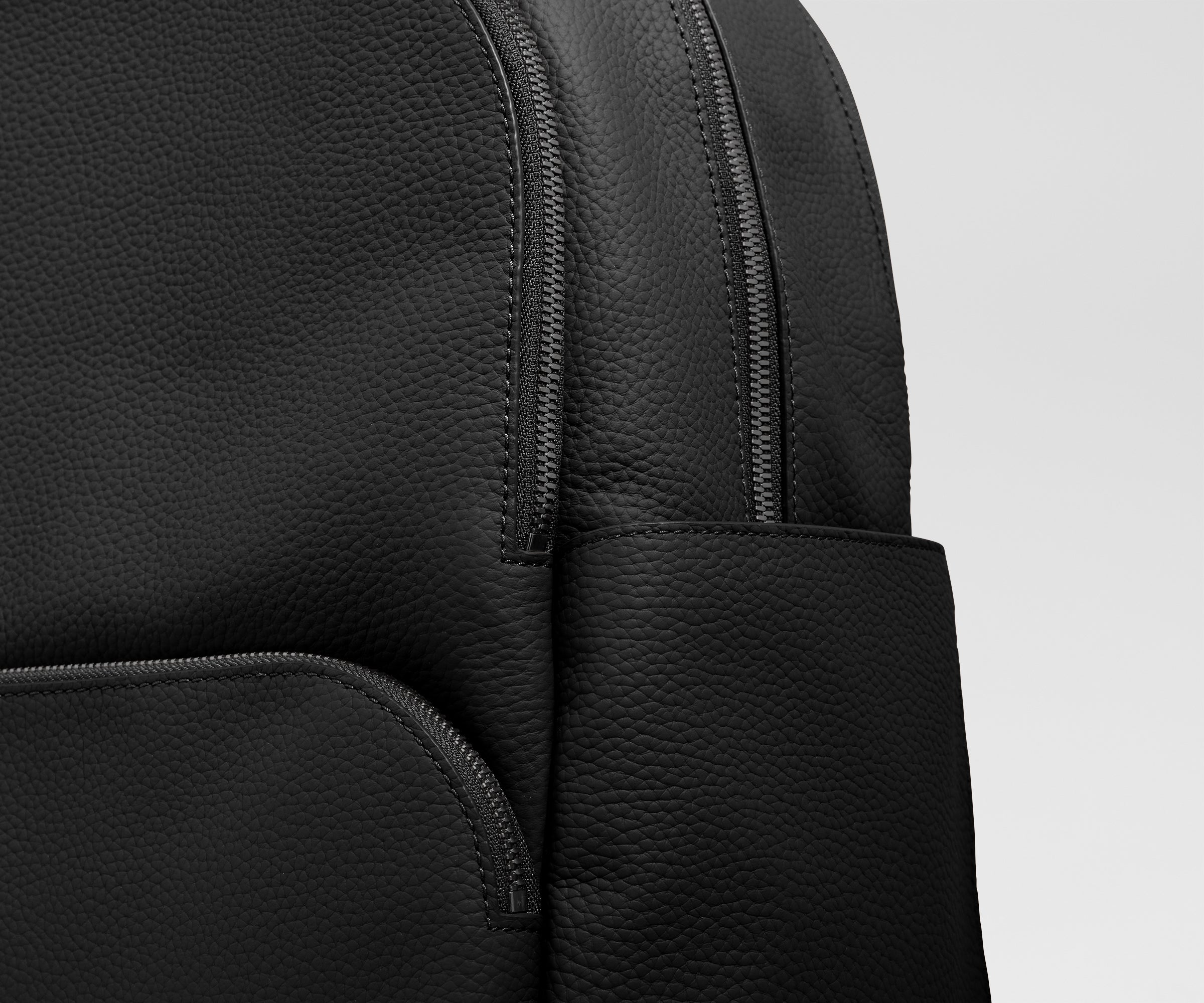 away-leather-sac-dos-cuir-noir-jet-black image 5