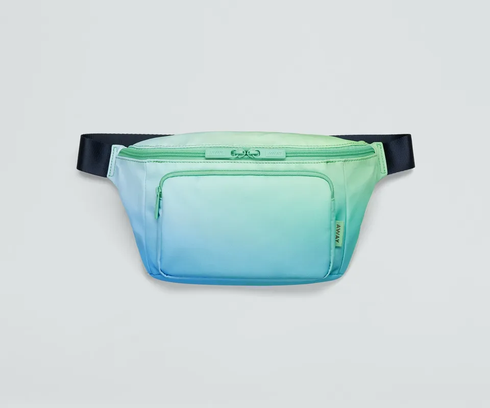 away-everywhere-sling-sac-sling-sunrise-bleu-vert image 1