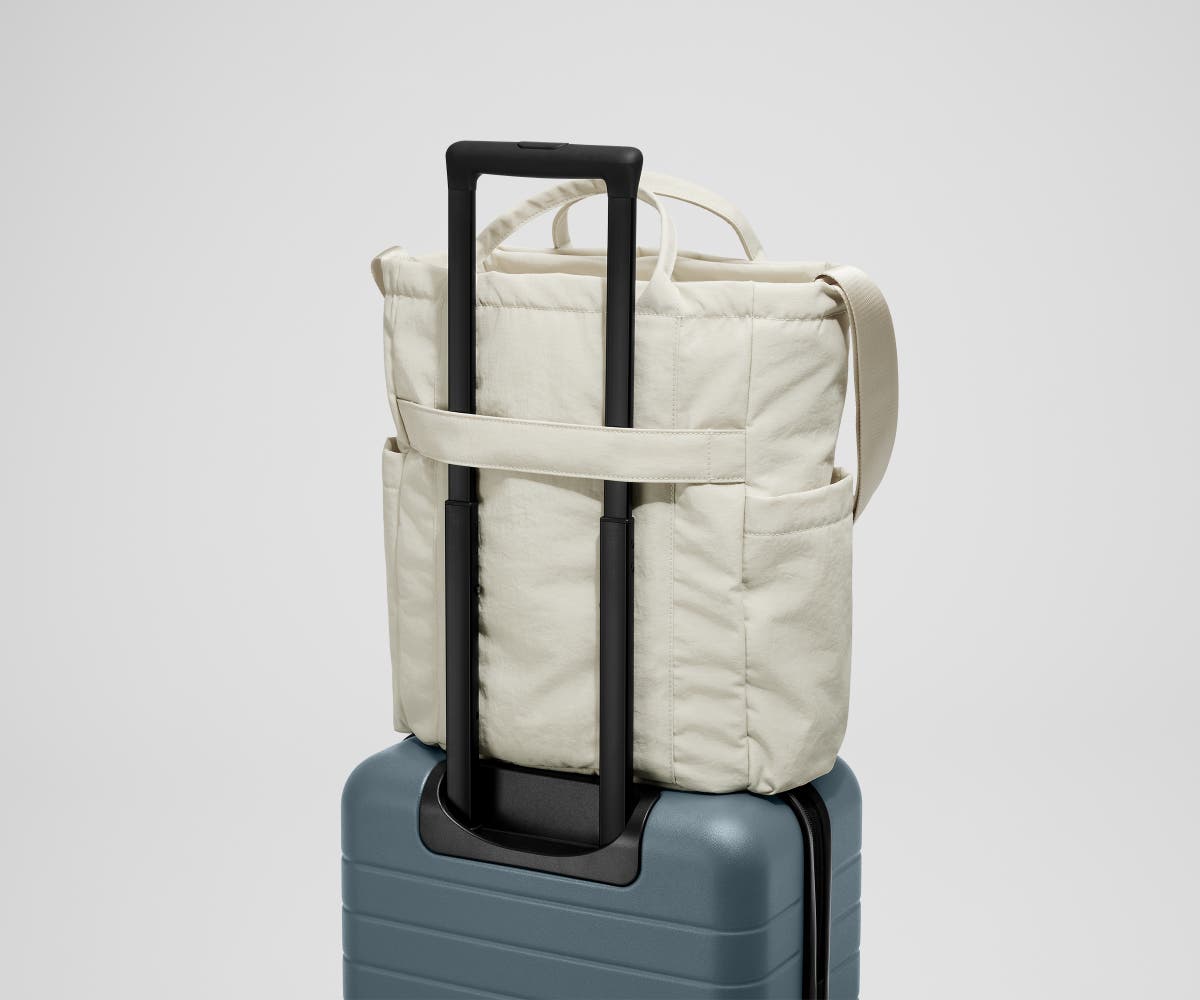 away-tote-bags-courtside-tote-blanc-tote-bag-tennis-nylon-d-perlant image 7