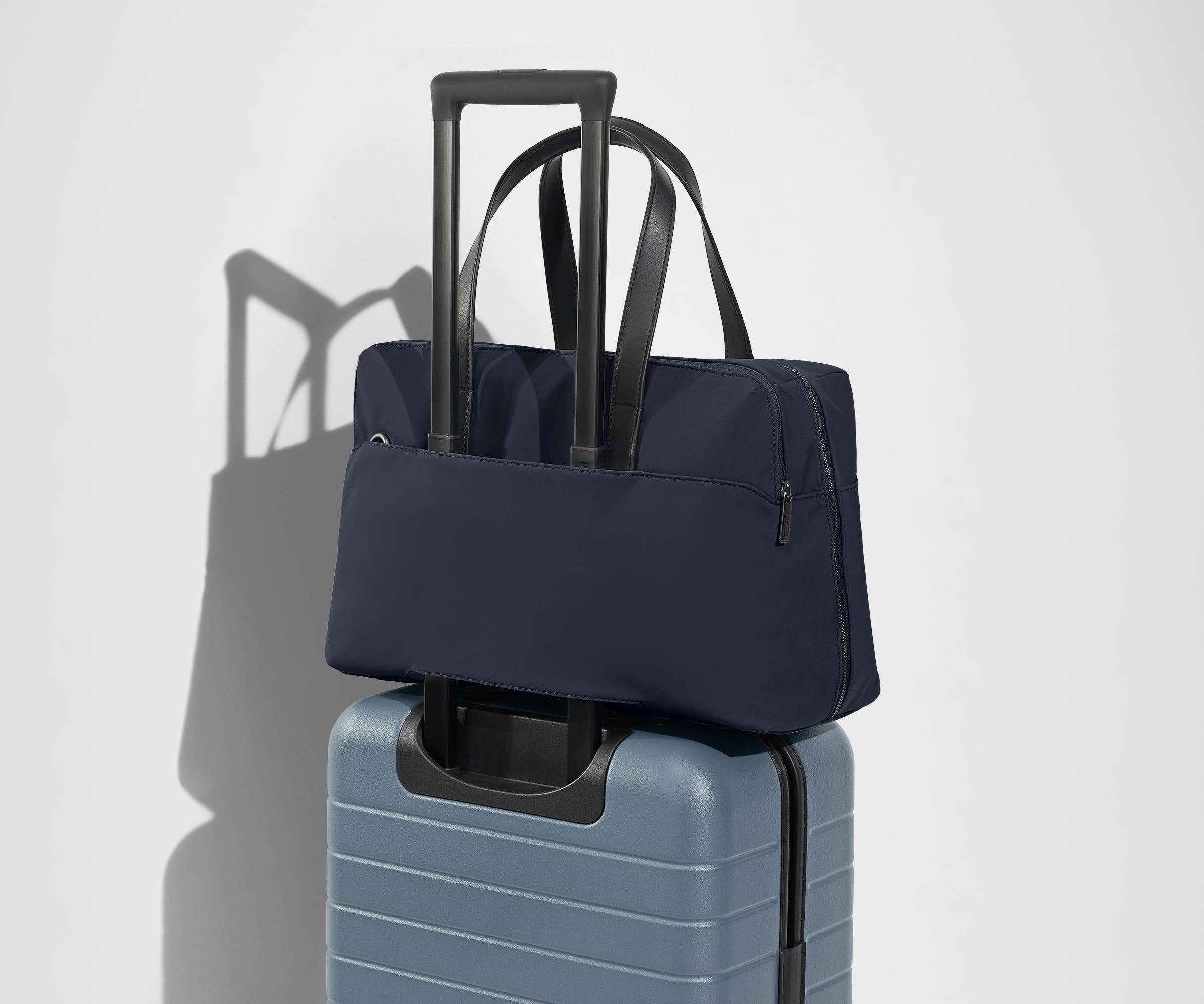away-luggage-sets-wirecutter-bundle-ensemble-valises image 2