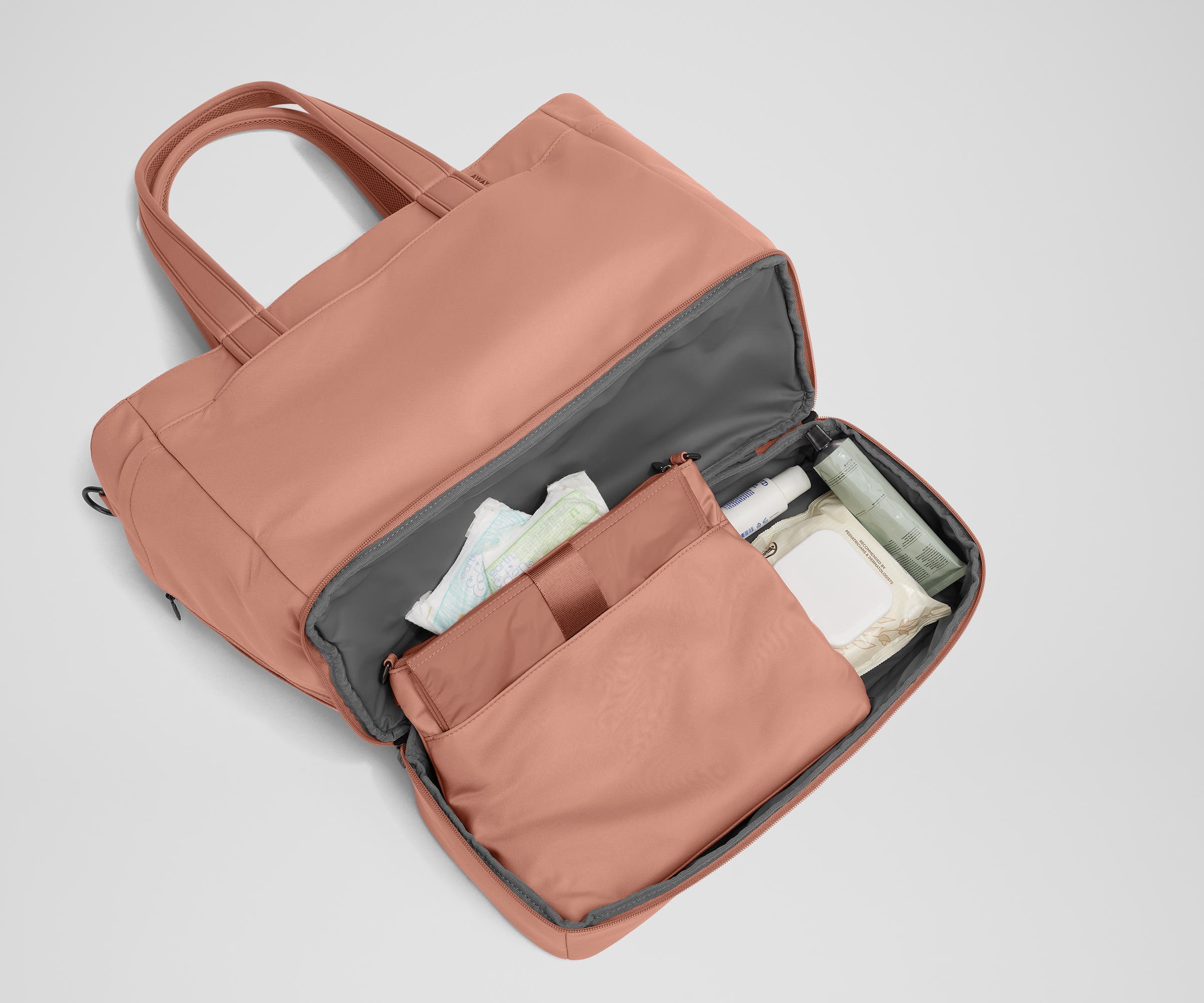 away-double-diaper-tote-sac-langer-rose-argile-b-b image 6