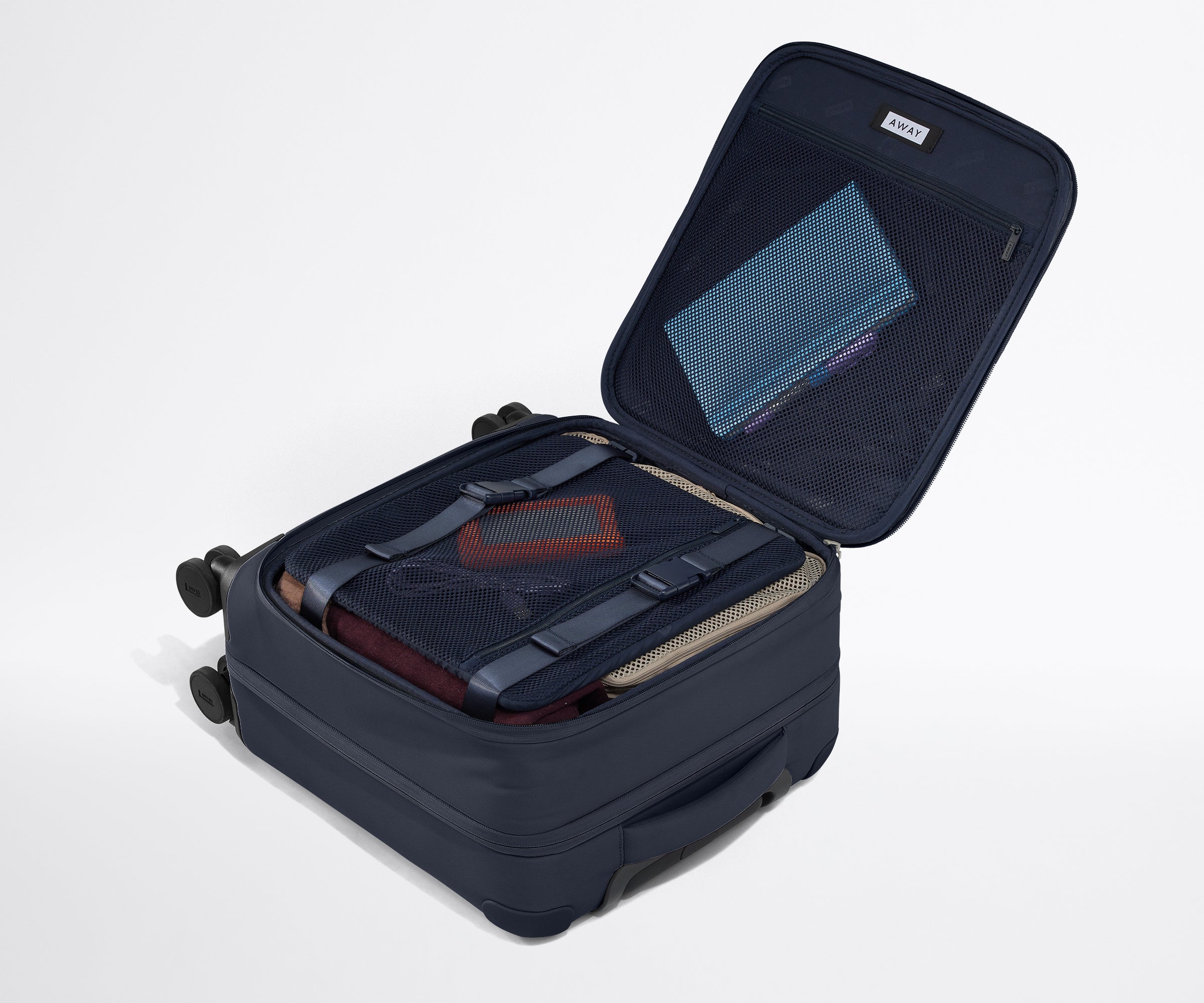 away-softside-compact-carry-on-valise-souple-bleu-marine image 5