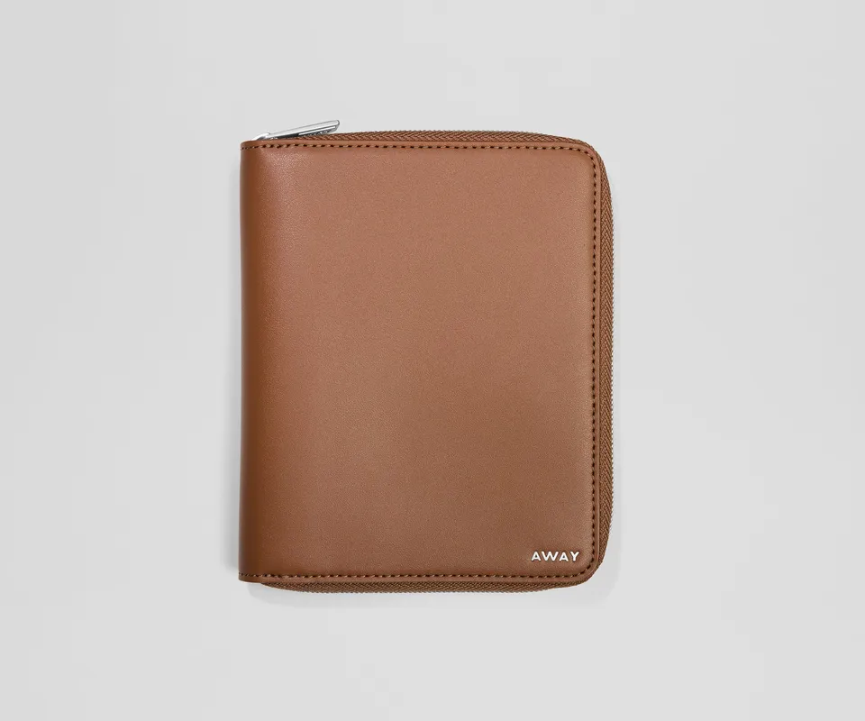 away-travel-wallet-portefeuille-voyage-saddle-brown-cuir image 1