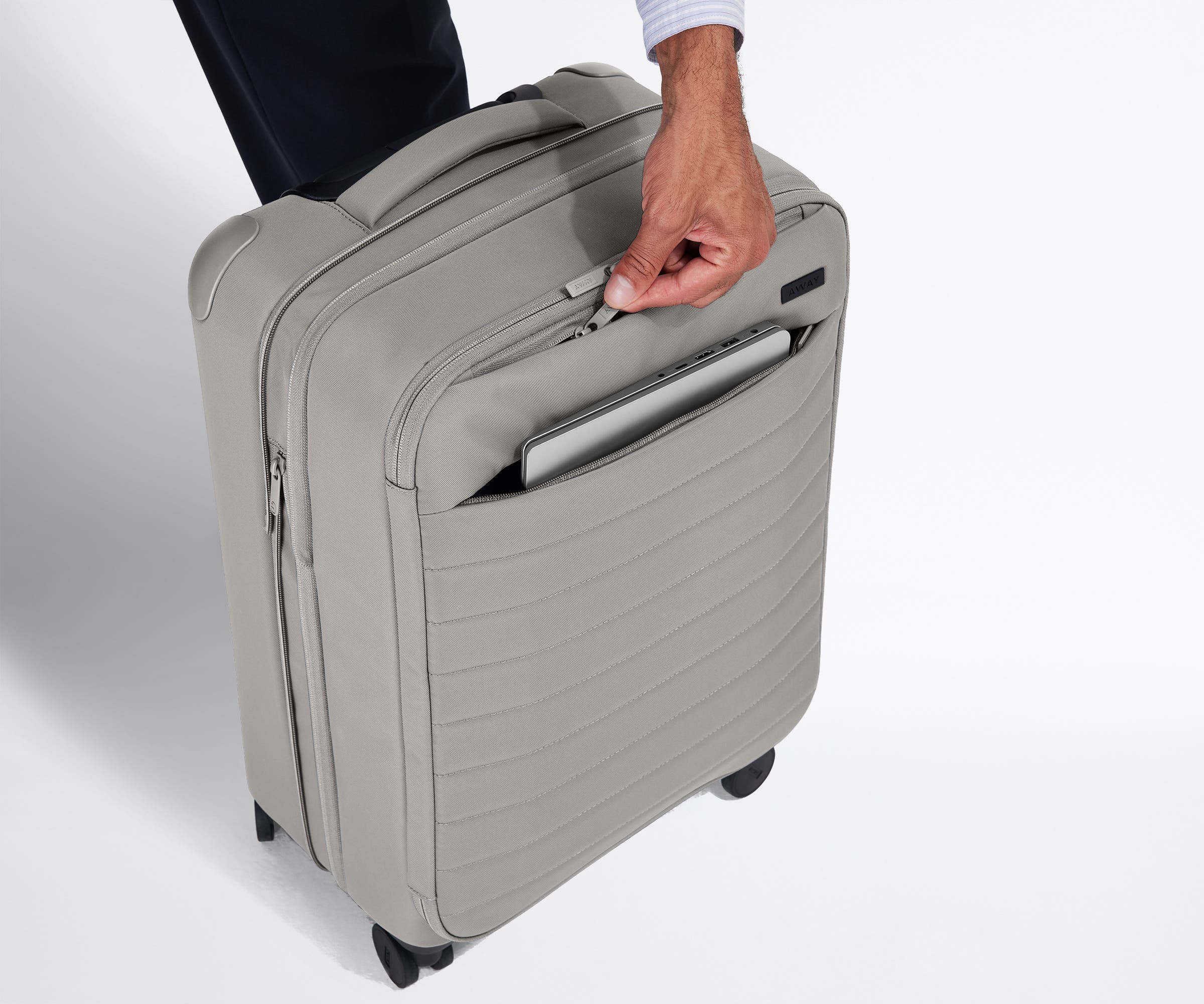 away-softside-carry-on-valise-cabine-souple-gris-cloud-gray image 6