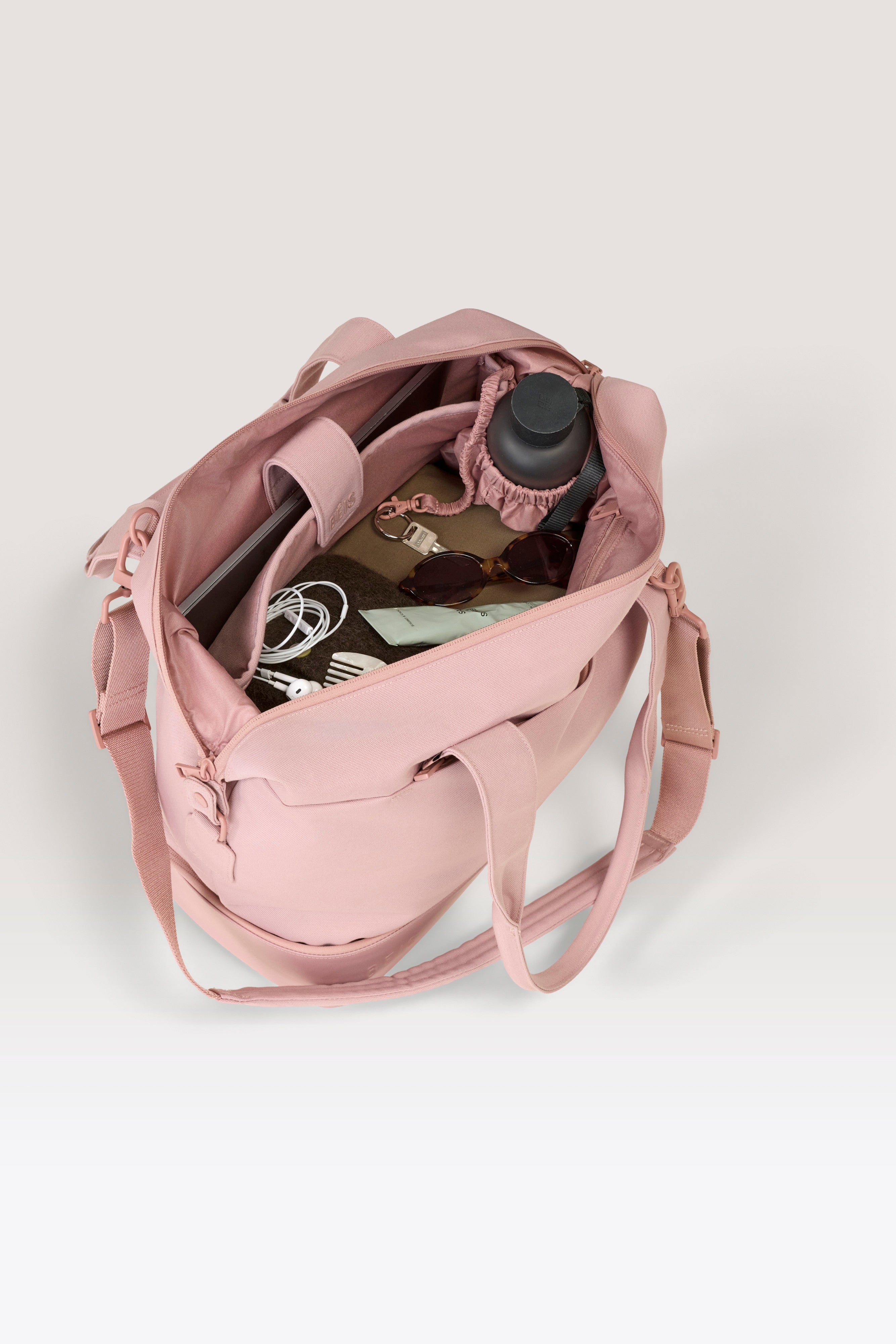 beis-mini-weekender-sac-voyage-atlas-pink-cabine image 3