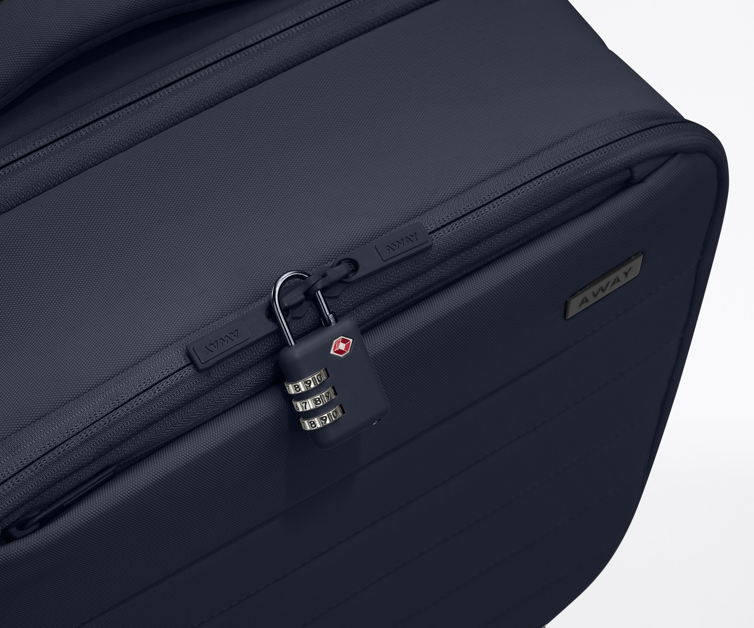 away-softside-compact-carry-on-valise-souple-bleu-marine image 7
