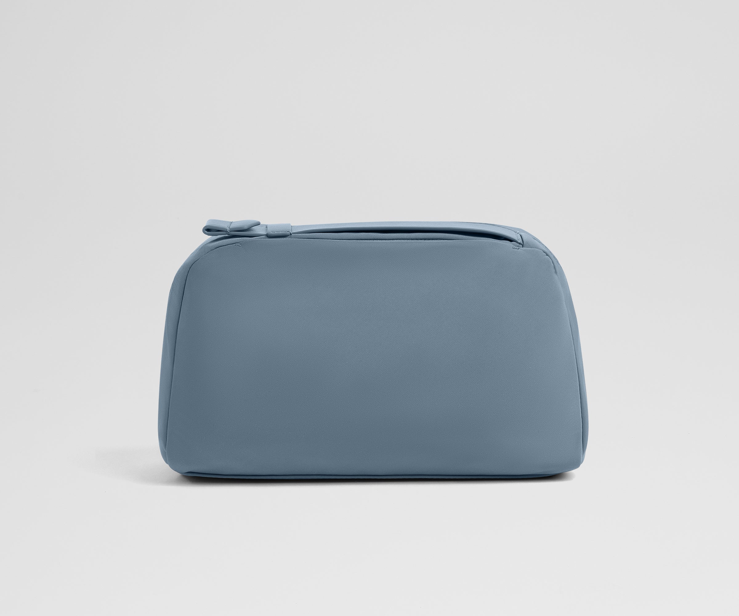 away-large-toiletry-bag-trousse-toilette-coast-blue-compartiments image 4
