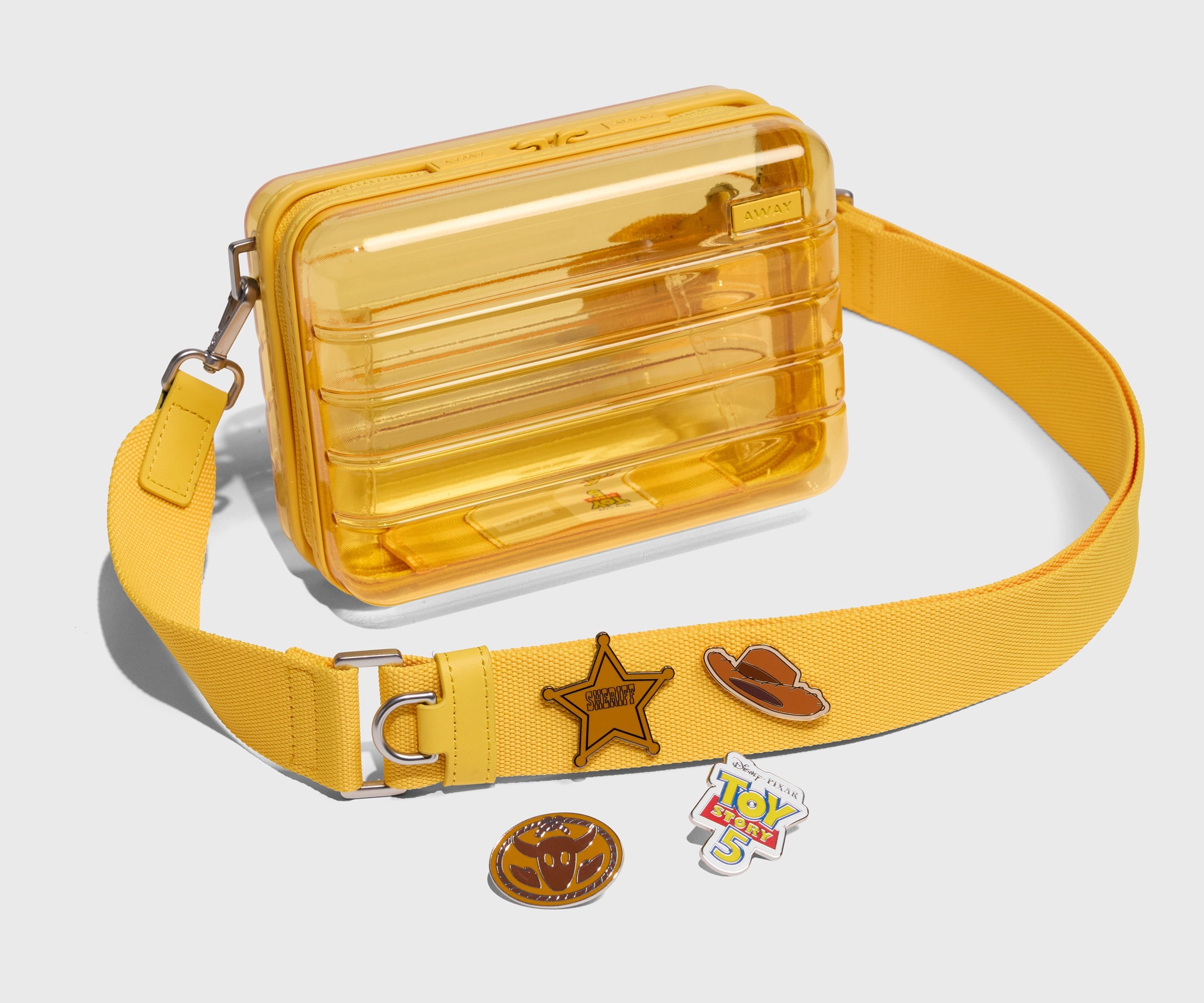 away-toy-story-5-stadium-bag-sac-transparent-woody-yellow-pins-inclus image 2
