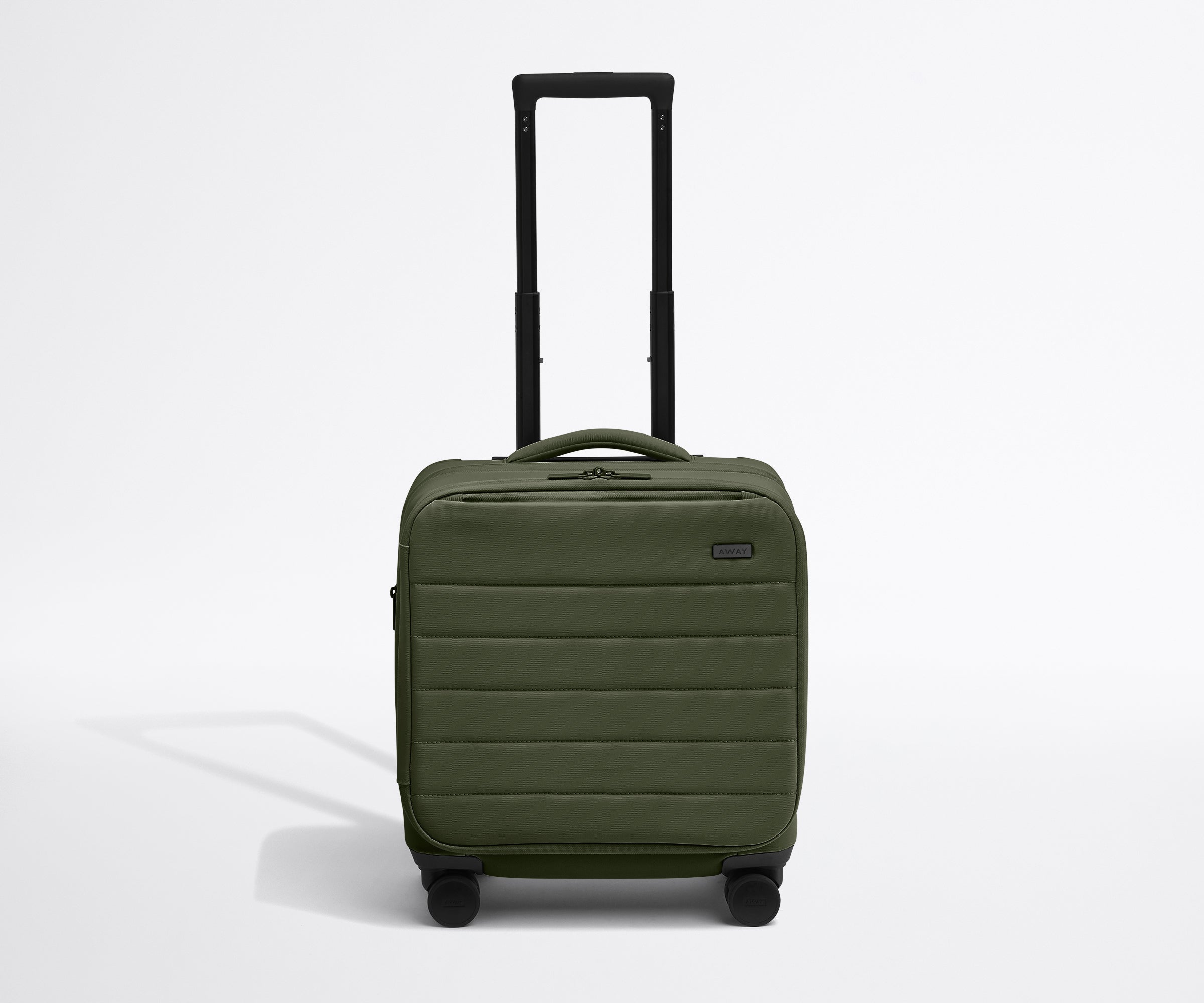 away-softside-compact-carry-on-valise-cabine-jet-black-ordinateur image 4