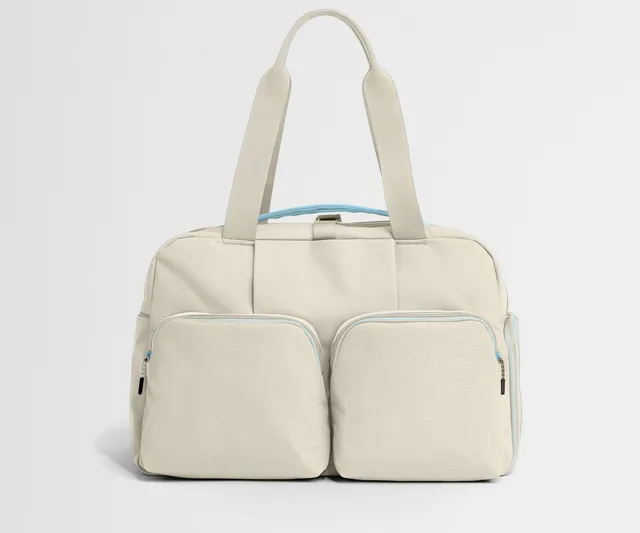 away-gym-bag-sac-de-sport-blanc-sel-16-pouces image 1