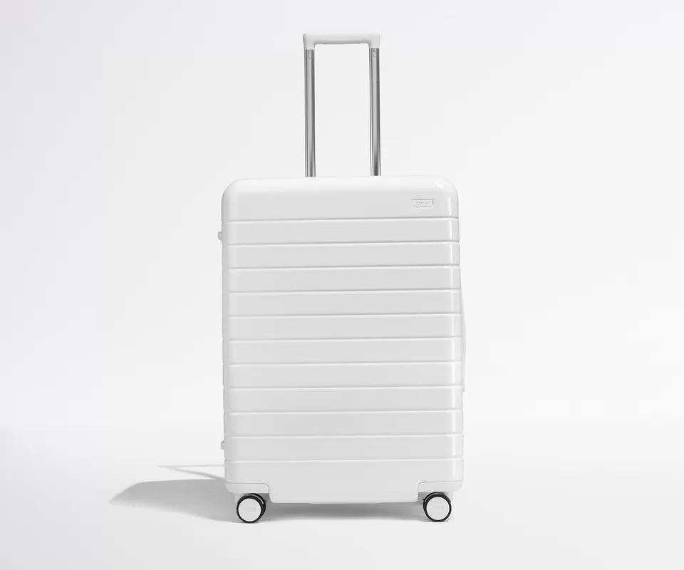 away-the-medium-valise-soute-blanc-perle-coque-rigide image 1