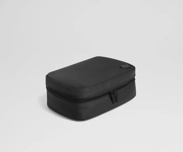 away-toiletry-bags-small-trousse-de-toilette-jet-black image 1