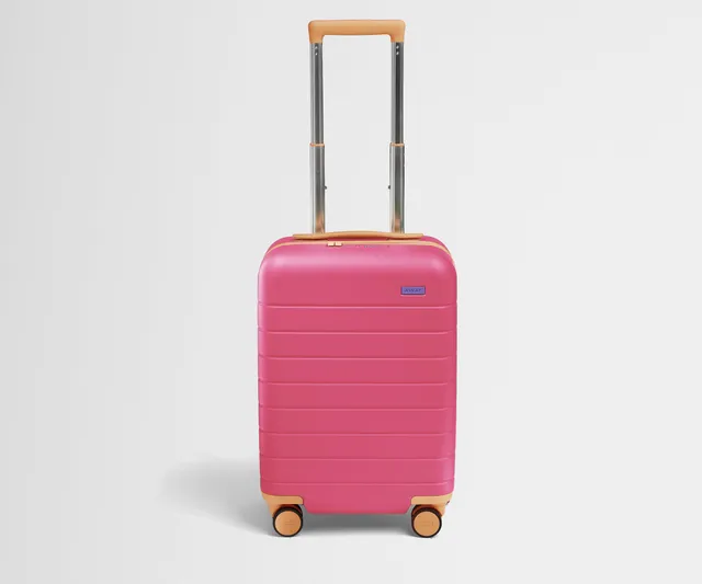 away-kids-carry-on-valise-enfant-rose-bonbon-rigide image 1