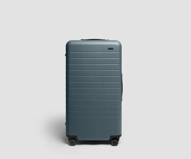 away-trunk-3-valise-soute-bleu-coast-grand-volume image 1