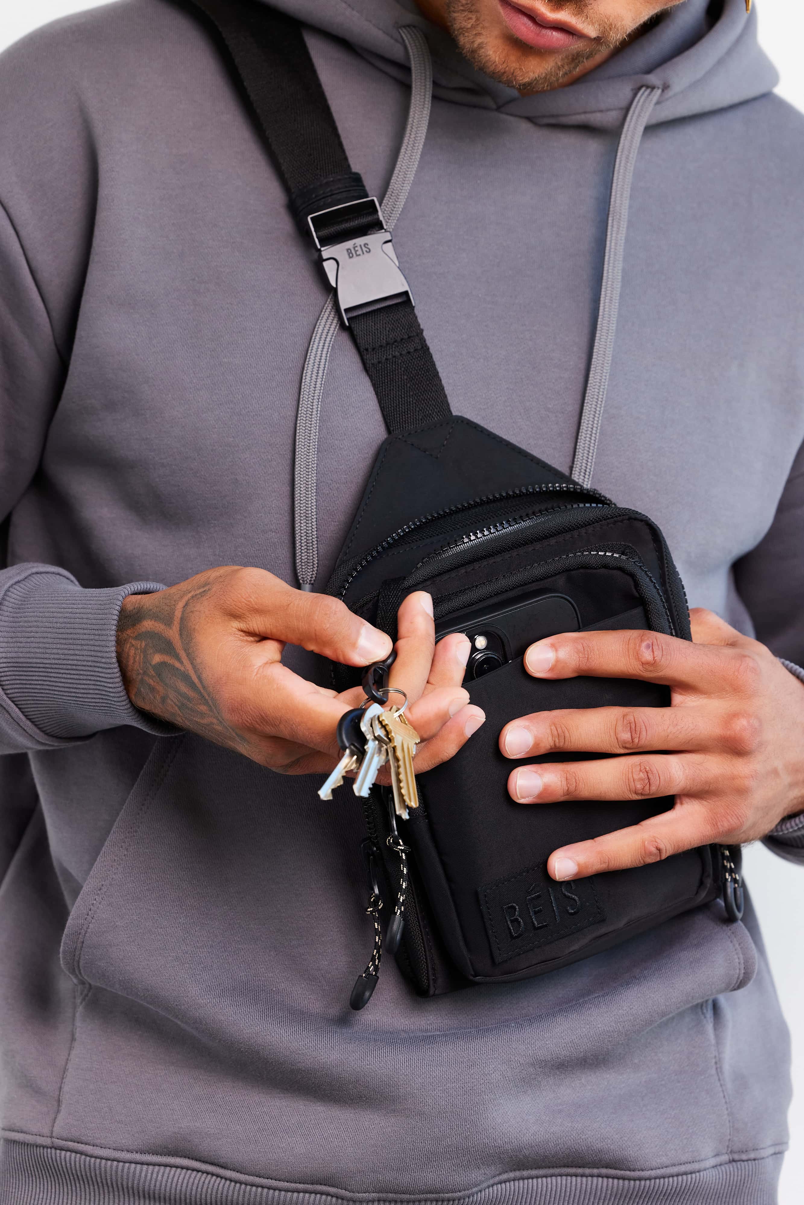 beis-the-sport-sling-sac-bandouli-re-noir-poche-gourde image 6