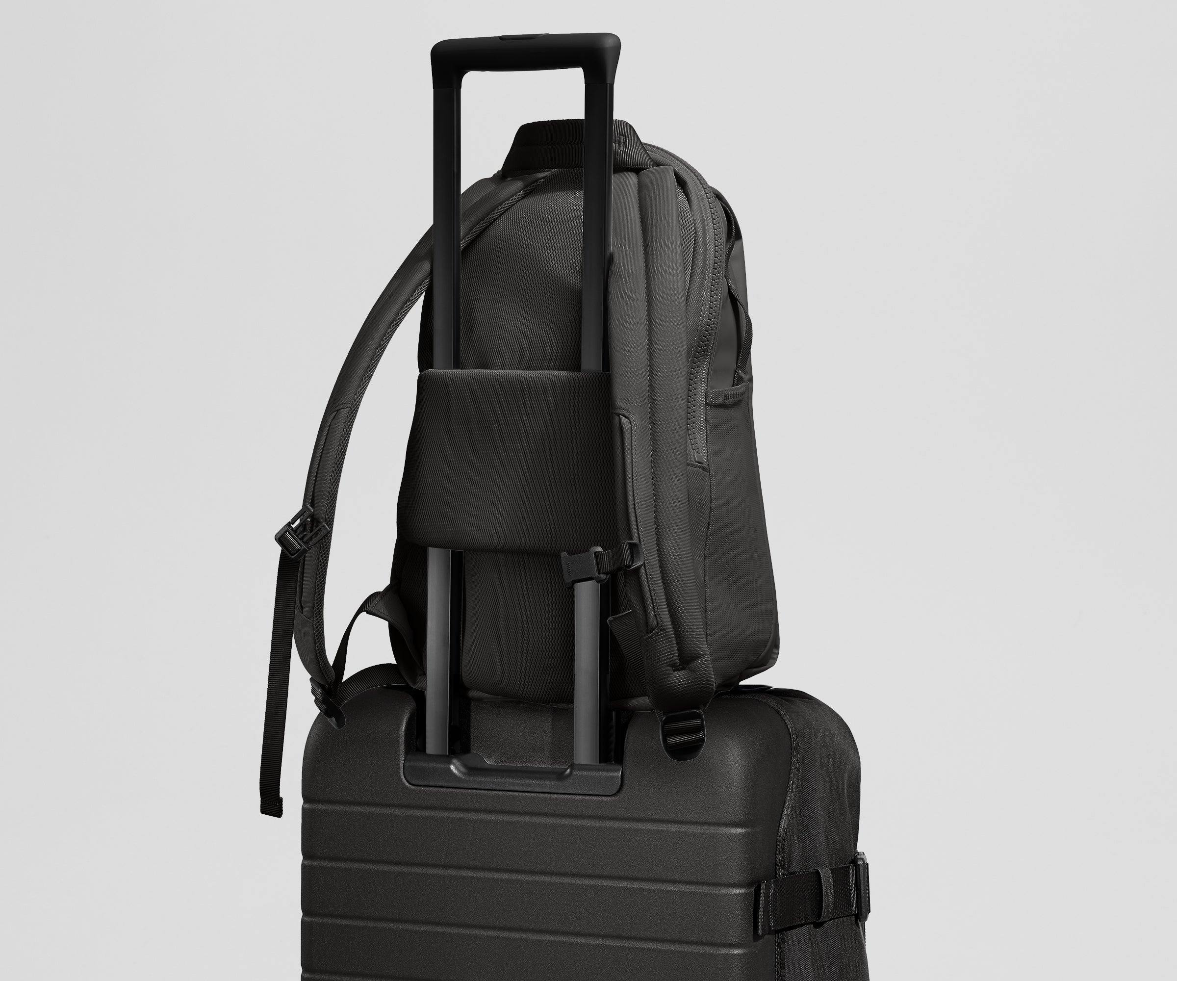 away-active-daypack-20l-sac-dos-noir-recycl-15-pouces image 8