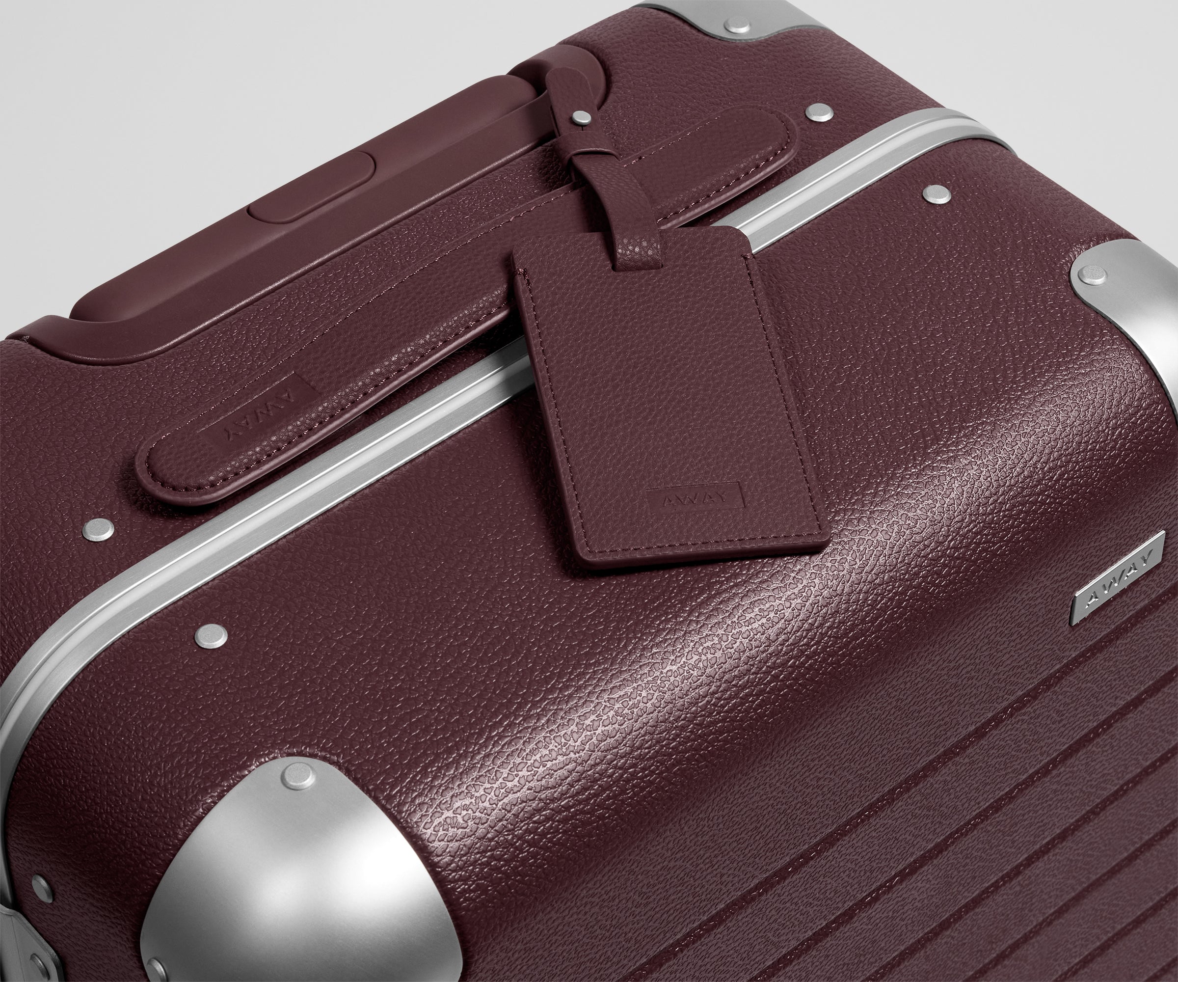 away-aluminum-edge-valise-cabine-oxblood-red-aluminium image 7