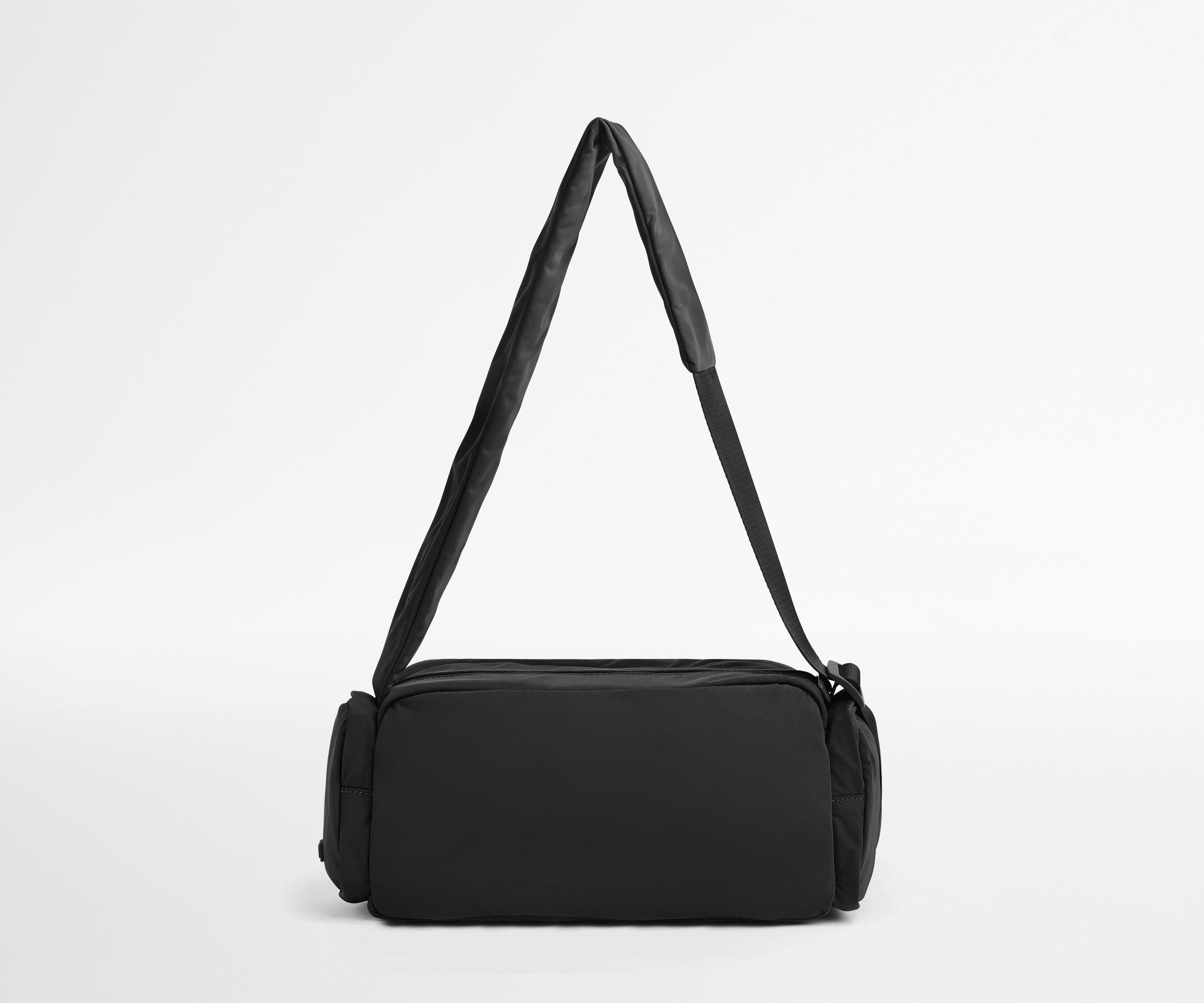 away-featherlight-cargo-pack-sac-bandouli-re-jet-black image 7
