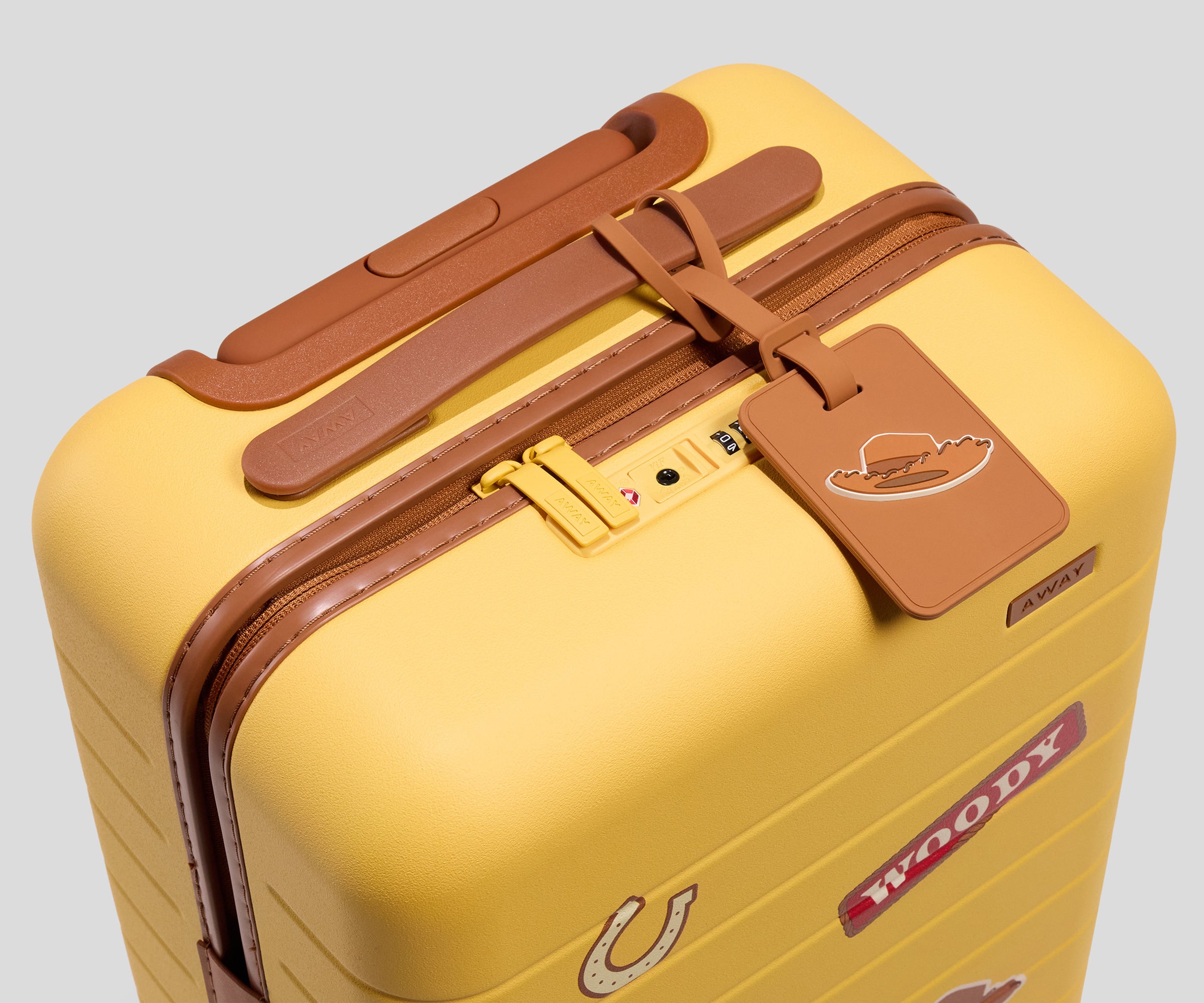 away-kids-carry-on-valise-enfant-woody-yellow-rigide image 6