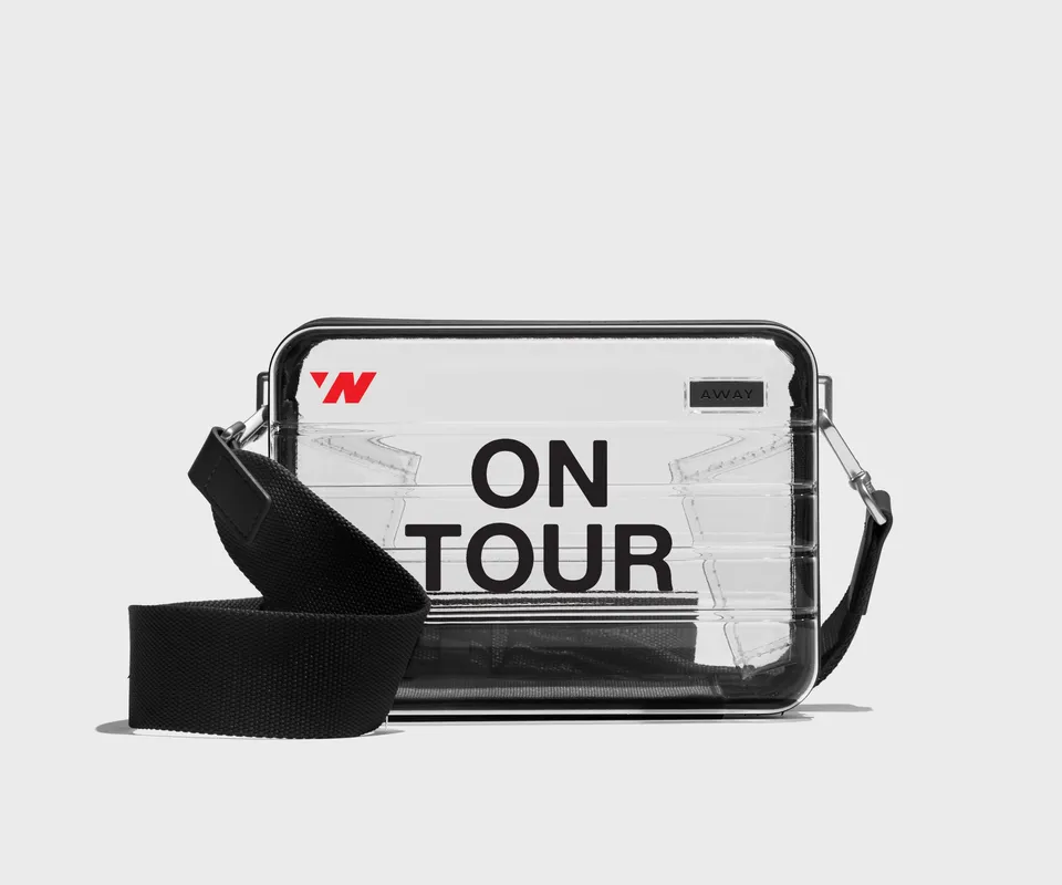 away-stadium-bag-sac-transparent-on-tour image 1