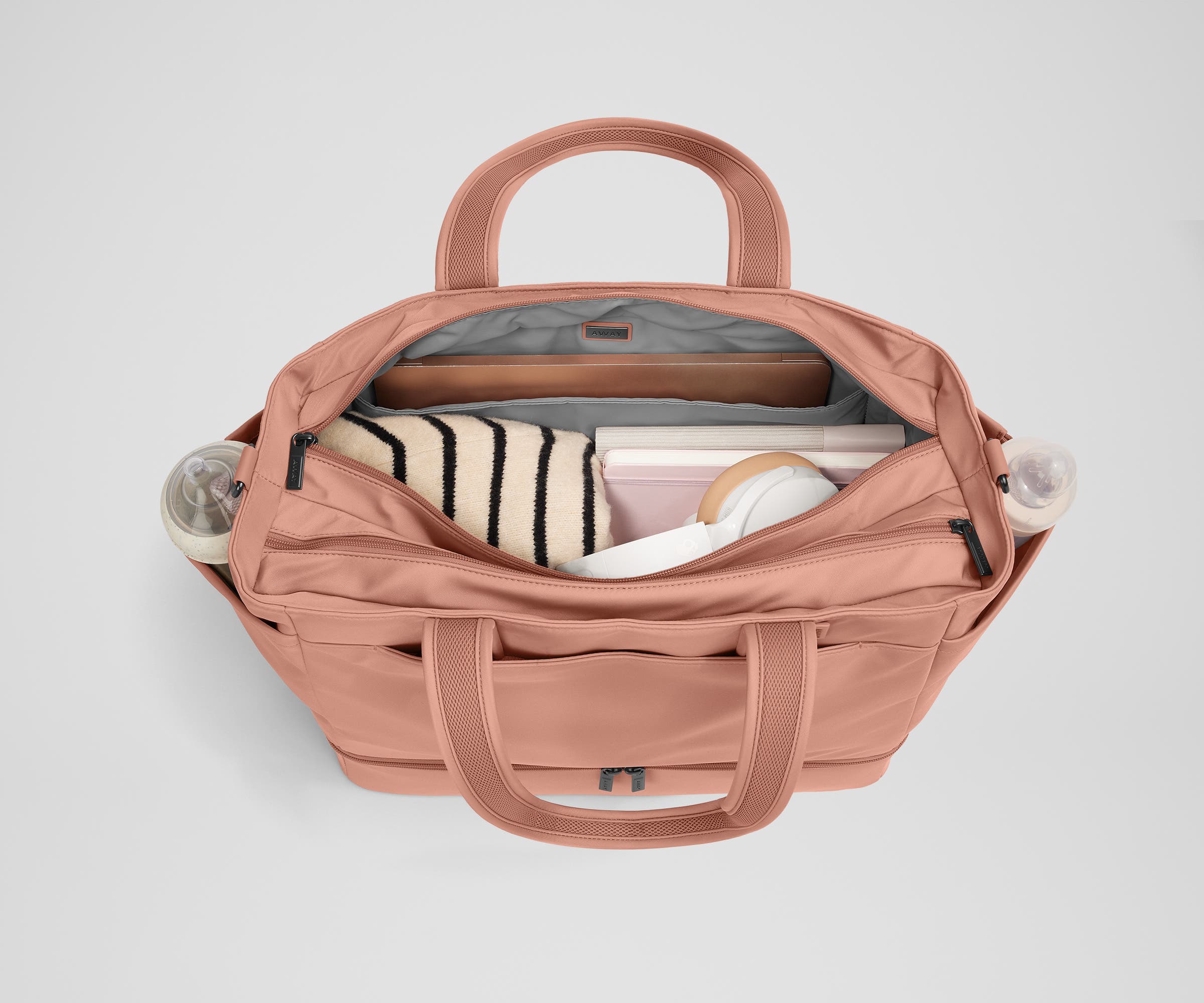 away-double-diaper-tote-sac-langer-rose-argile-b-b image 5
