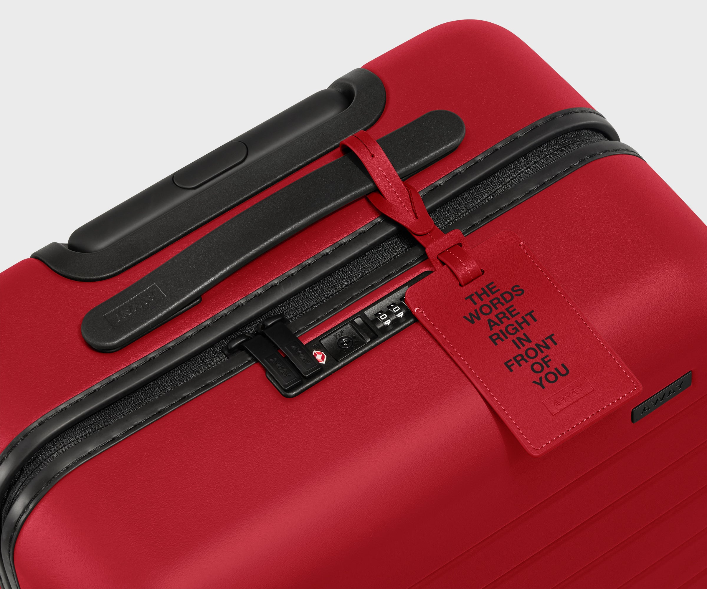 away-luggage-tag-tiquette-valise-the-words-cuir image 2