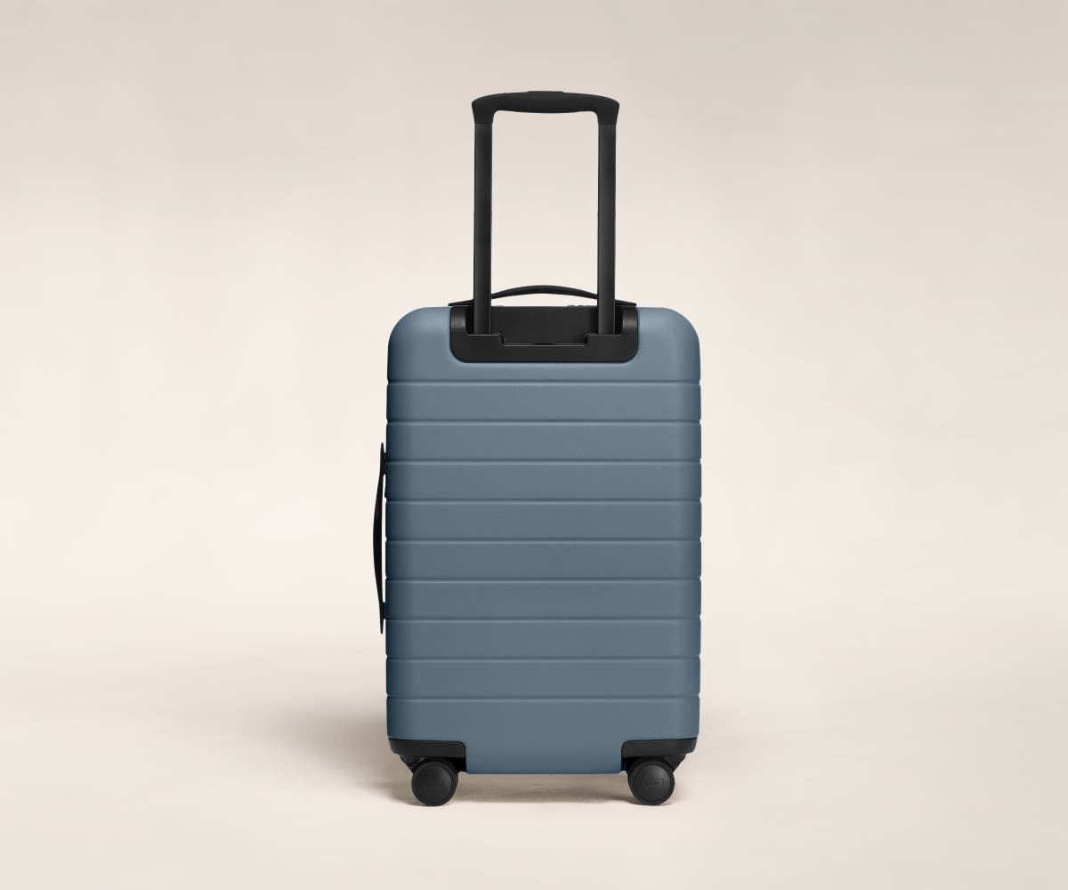 away-bigger-carry-on-valise-cabine-coast-blue-rigide-polycarbonate image 3