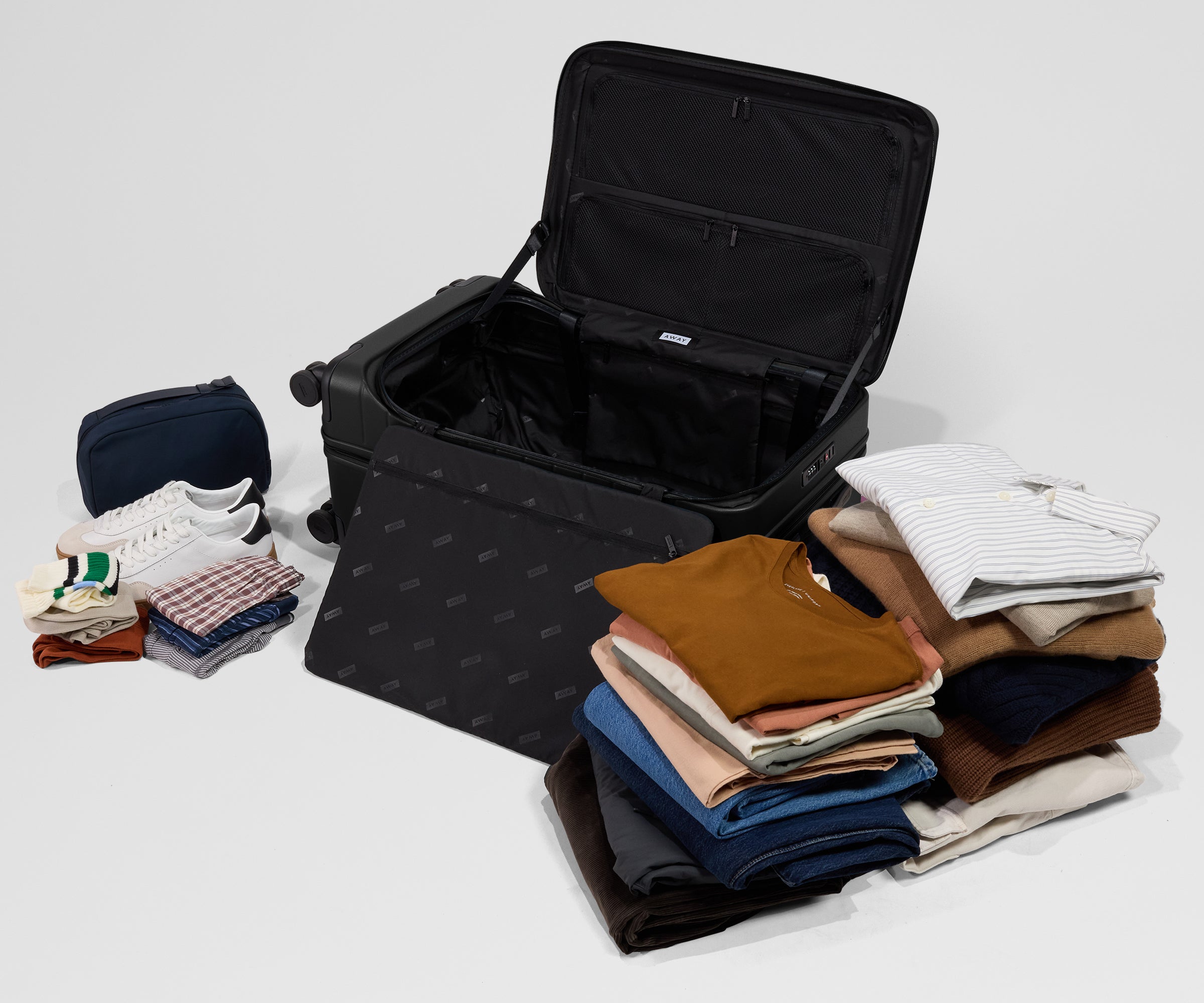 away-checked-topside-medium-trunk-valise-soute-jet-black image 4