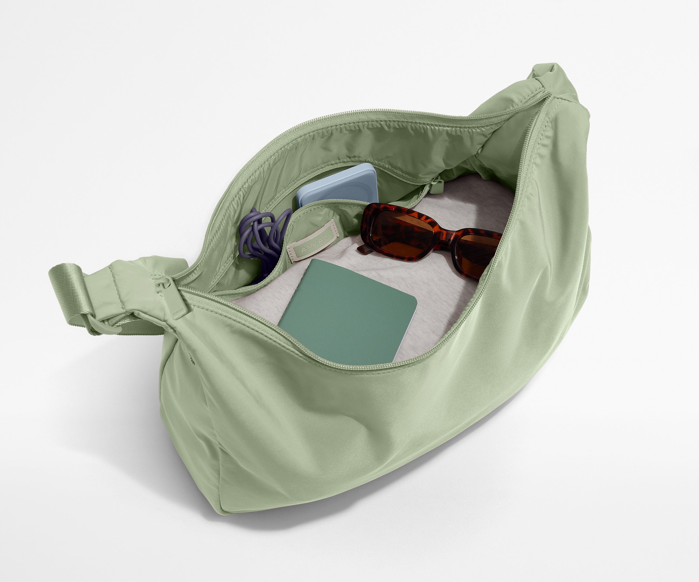away-featherlight-crossbody-sac-bandouli-re-vert-sauge image 3