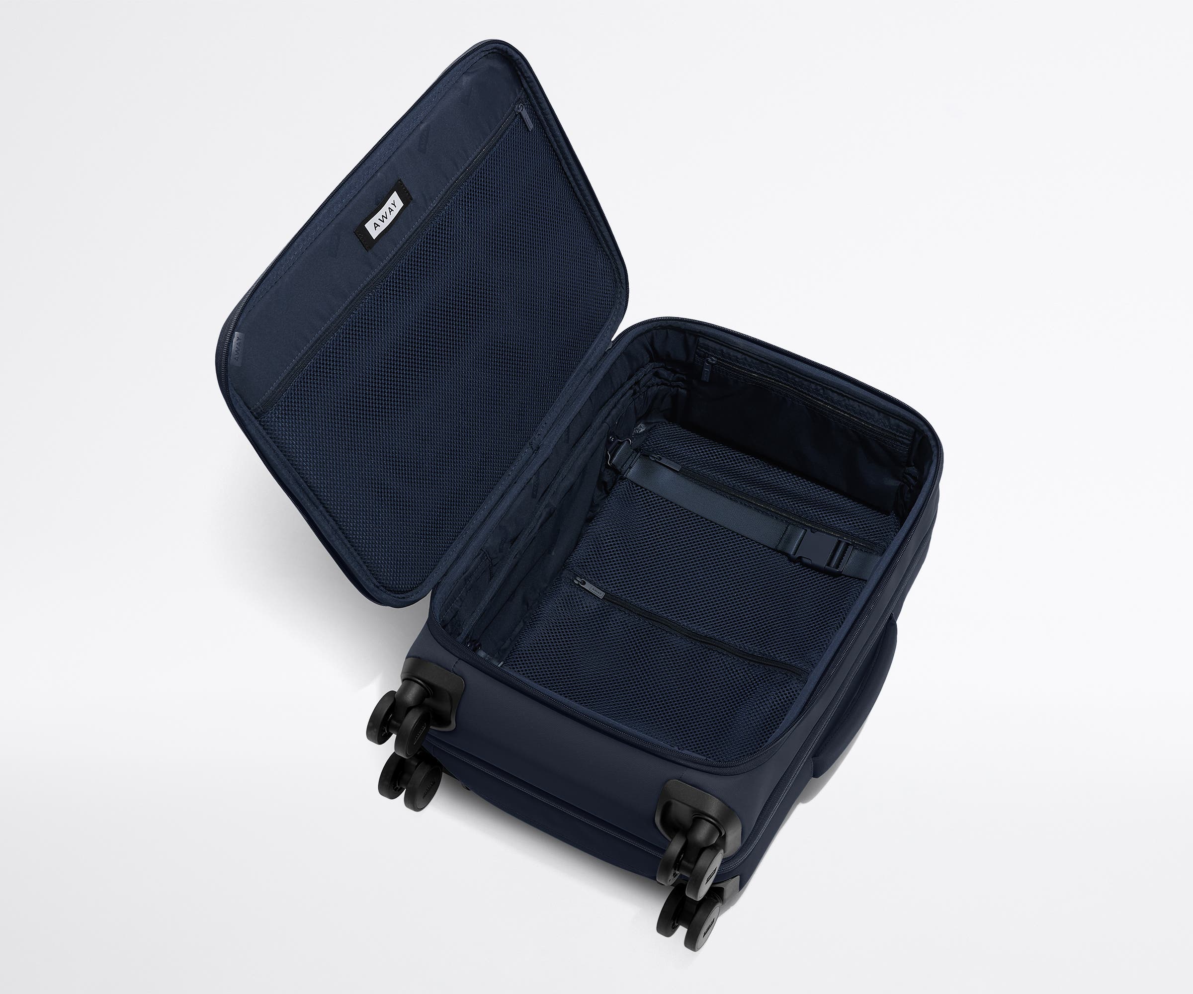 away-softside-carry-on-valise-cabine-navy-blue-souple image 8