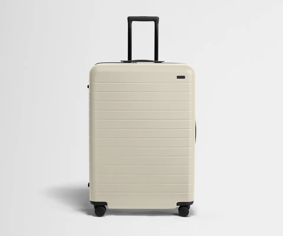 away-the-large-valise-soute-blanc-sel-rigide image 1