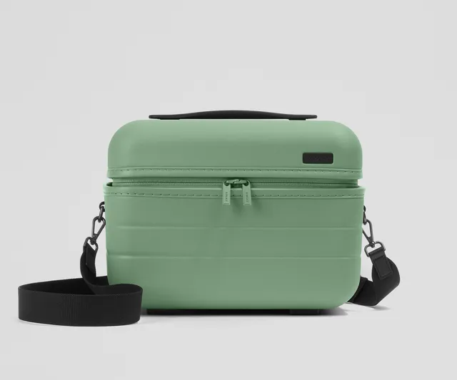 away-train-case-trousse-toilette-rigide-sea-green image 1