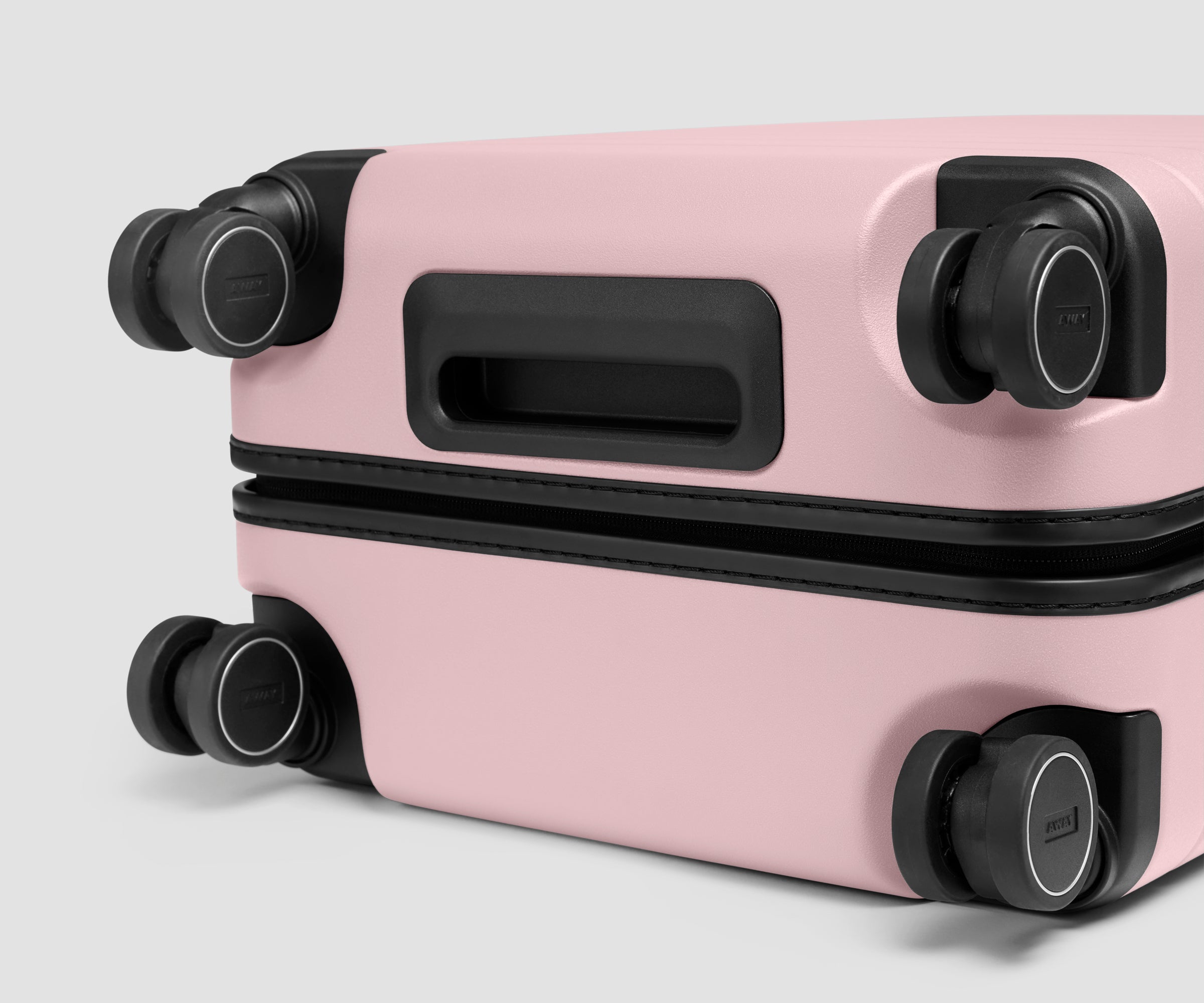 away-trunk-3-valise-soute-blush-pink-grand-volume image 8