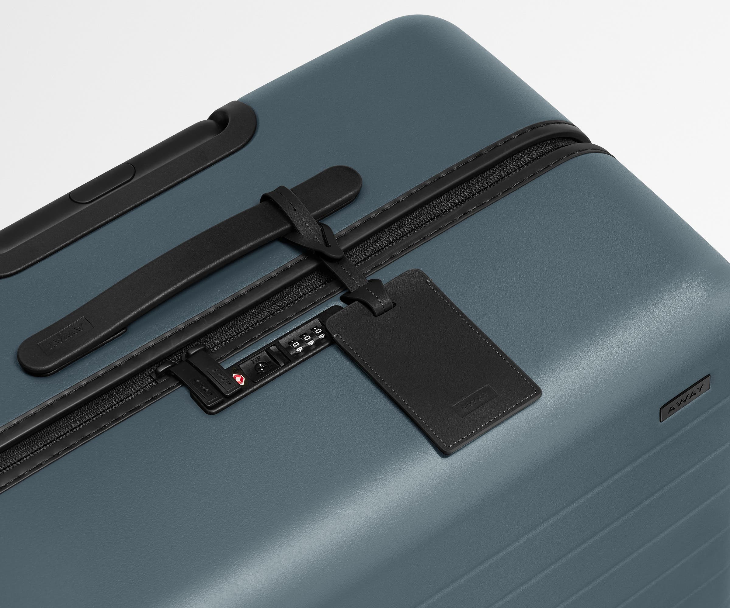 away-the-large-valise-soute-bleu-c-te-grand-format image 7