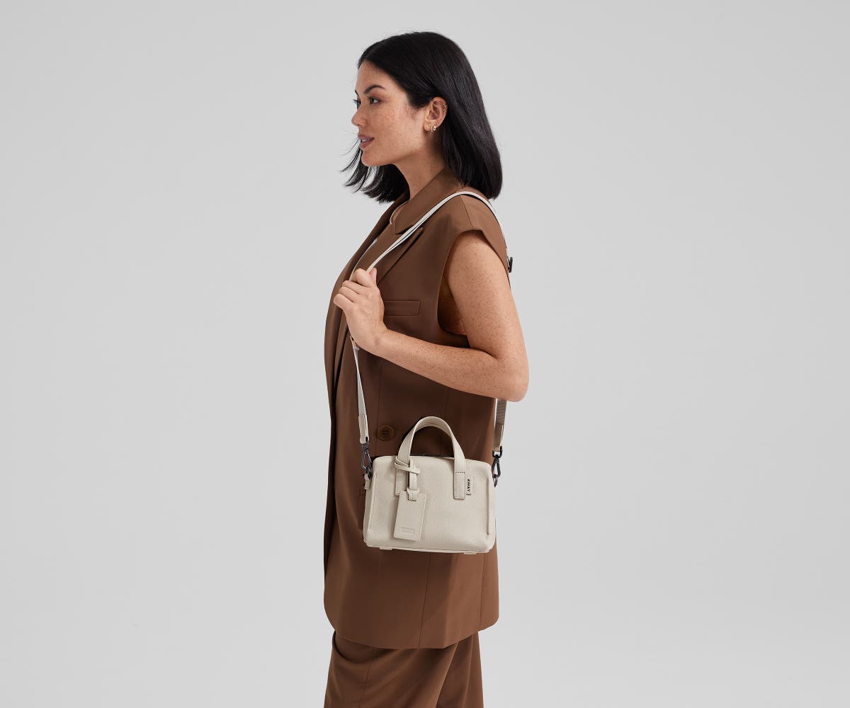 away-mini-everywhere-sac-bandouli-re-cuir-blanc-cream-white image 6