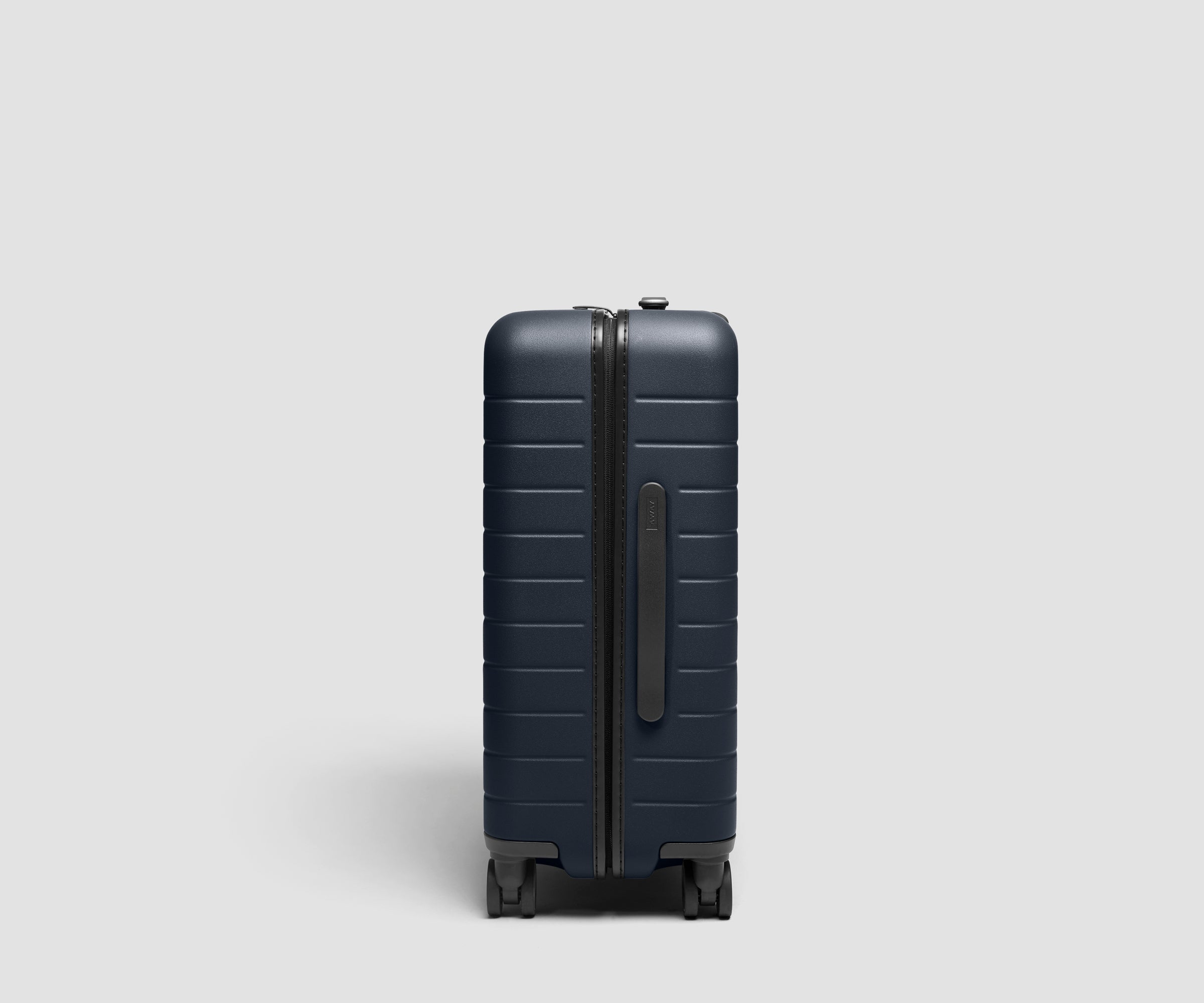 away-bigger-carry-on-3-valise-cabine-navy-blue image 3