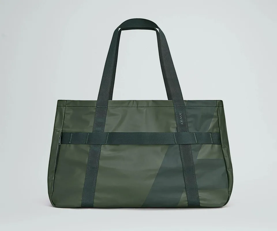 away-active-tote-45l-cabas-voyage-vert-forest-green image 1